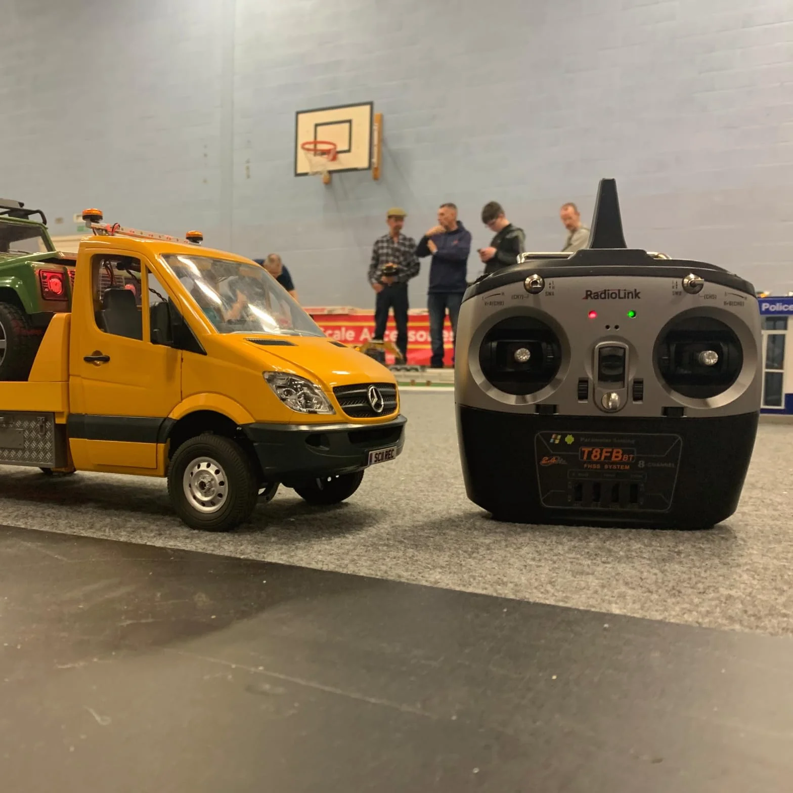 Radiolink T8FB 2,4 GHz 8-kanałowy zdalny nadajnik i odbiornik RC R8EF Kontroler Dual Stick dla RC Samolot Samolot Łódź Samochód i więcej (tryb 2)