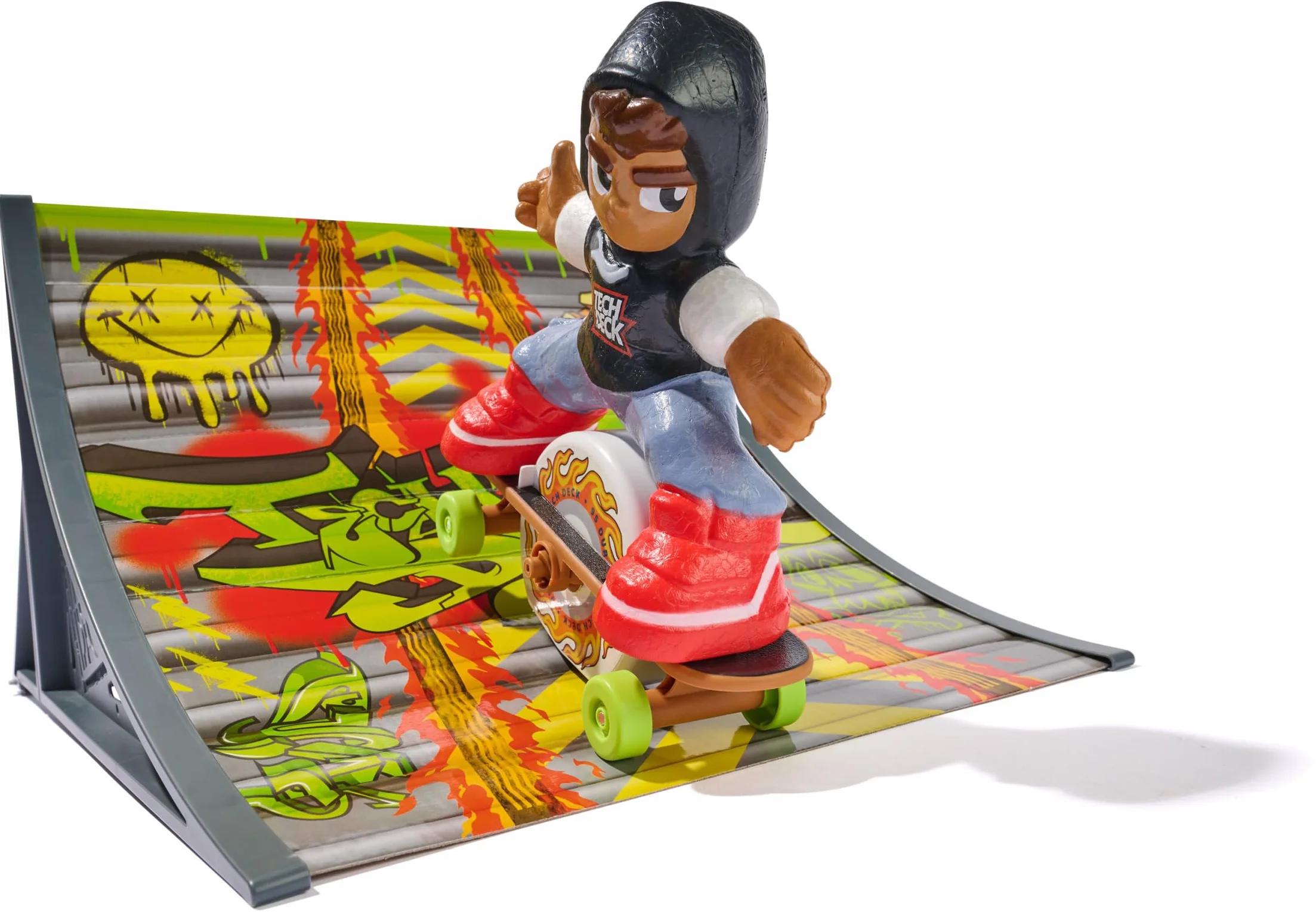 Tech Deck Shred N' Blast Sk8board, zmotoryzowana deskorolka z jeźdźcem i rampą do szybkich trików i wysokich skoków, zabawki dla dzieci dla chłopców i dziewczynek w wieku od 6 lat, wymagane baterie