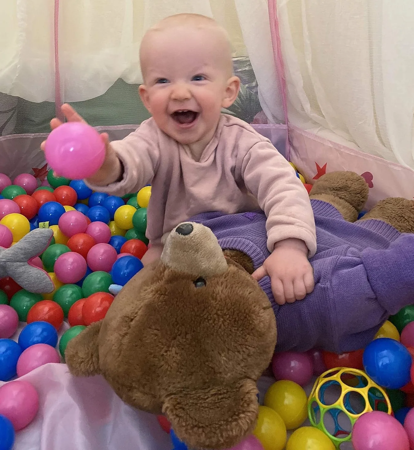 EKNA Spielbälle Ø 5cm - Bällebad Bälle 200 Stück - Bunte Auswahl für Bällebad-Pool - Plastikbälle Baby-Bälle Farben Hellgrün Hellblau Gelb Rosa Weiß Lila