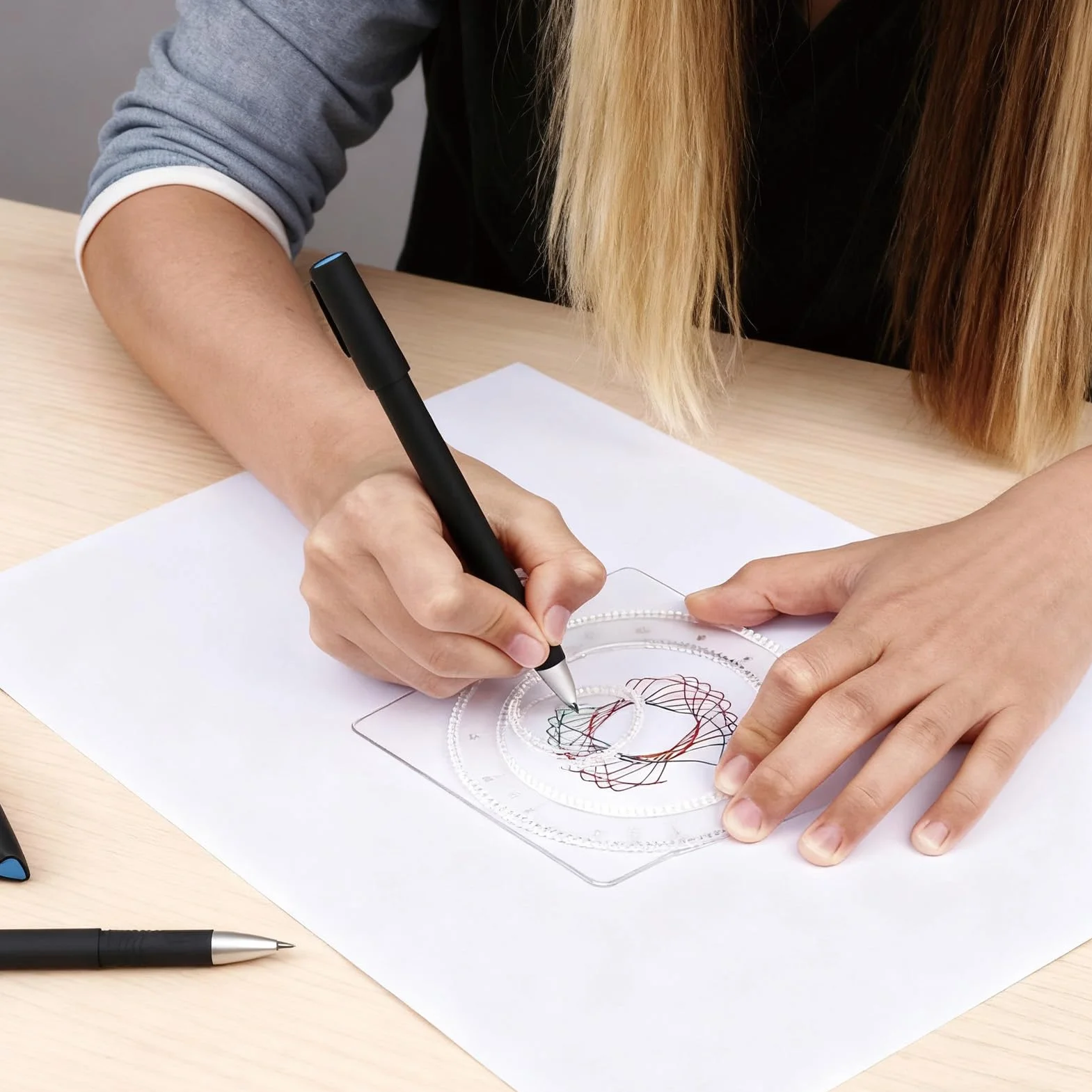 EceoThsy Spiral Designer, 26-częściowy wielofunkcyjny zestaw spiralny do kreatywnego rysowania, kolorowe szablony do malowania dla dzieci i dorosłych, dla artystów, szablonów spiralnych okręgów