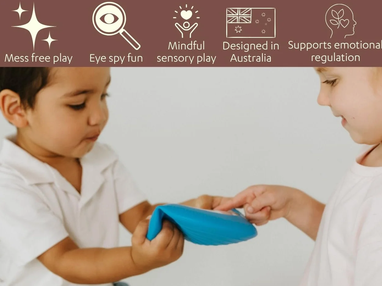 Jellystone Designs Peek-a-Boo torba sensoryczna - plaża