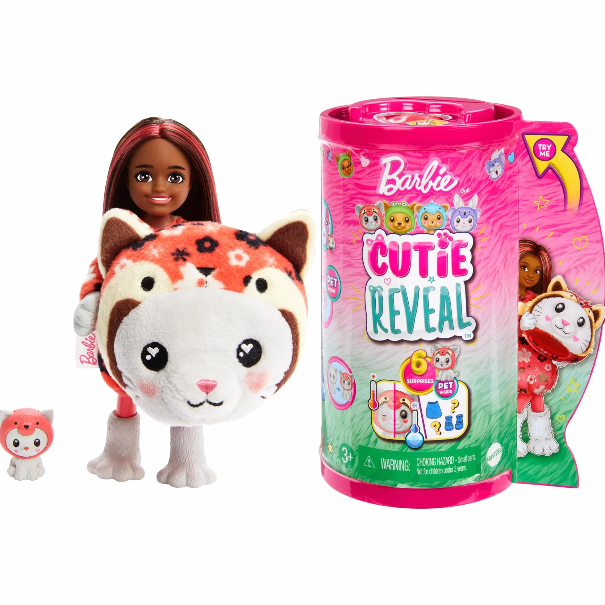 Barbie Cutie Reveal Chelsea Lalka Kotek-Panda Czerwona Seria Kostiumy Zwierzaczki Lalka w kostiumie kotka przebranego za pandę czerwoną z 6 niespodziankami, w tym zmianą koloru, HRK28