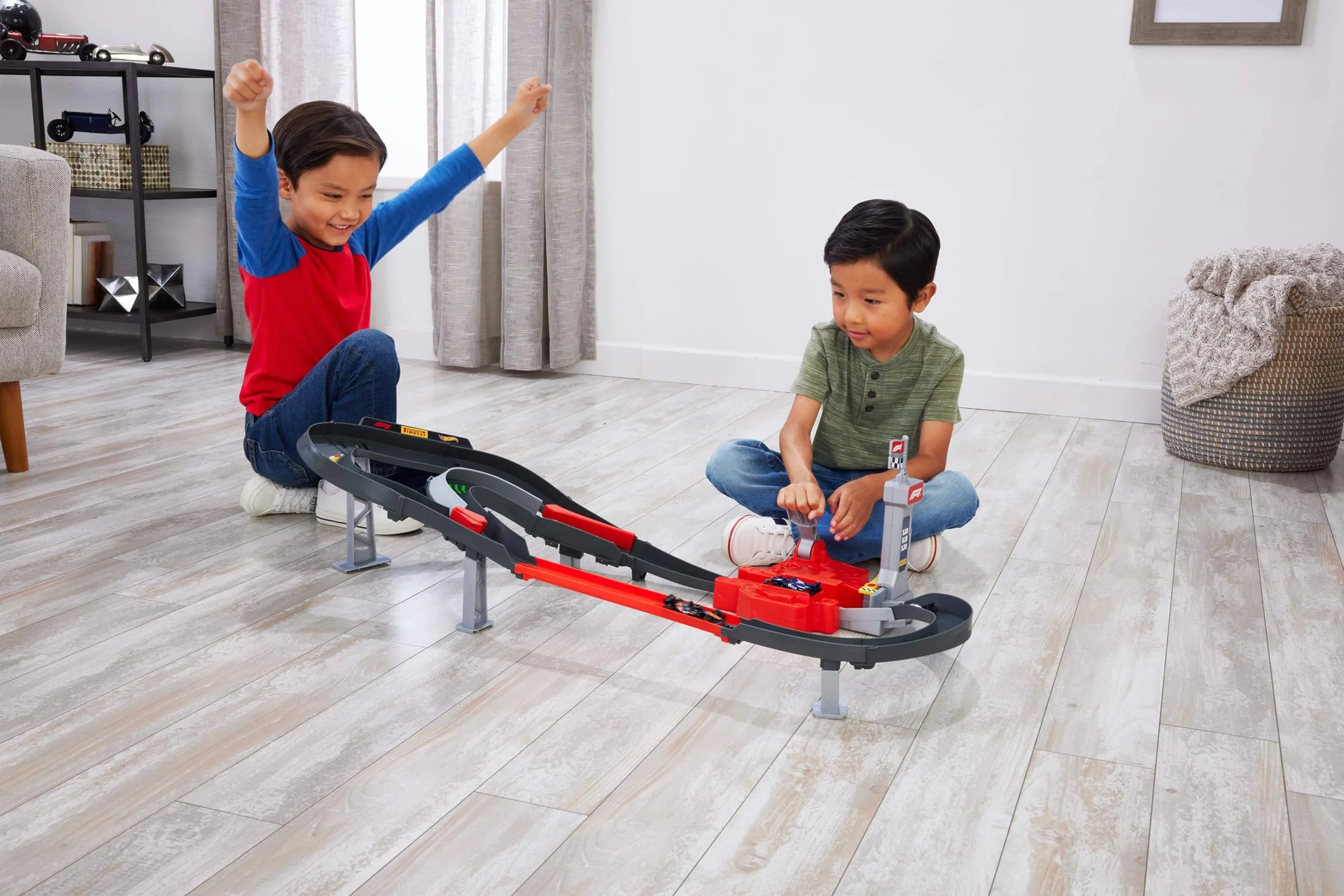 Hot Wheels Tor wyścigowy Formuła 1 Sprint F1 Zestaw 3 samochody metalowe 1:64 McLaren Alpine VCARB zabawka dla dzieci 4+ JDY15