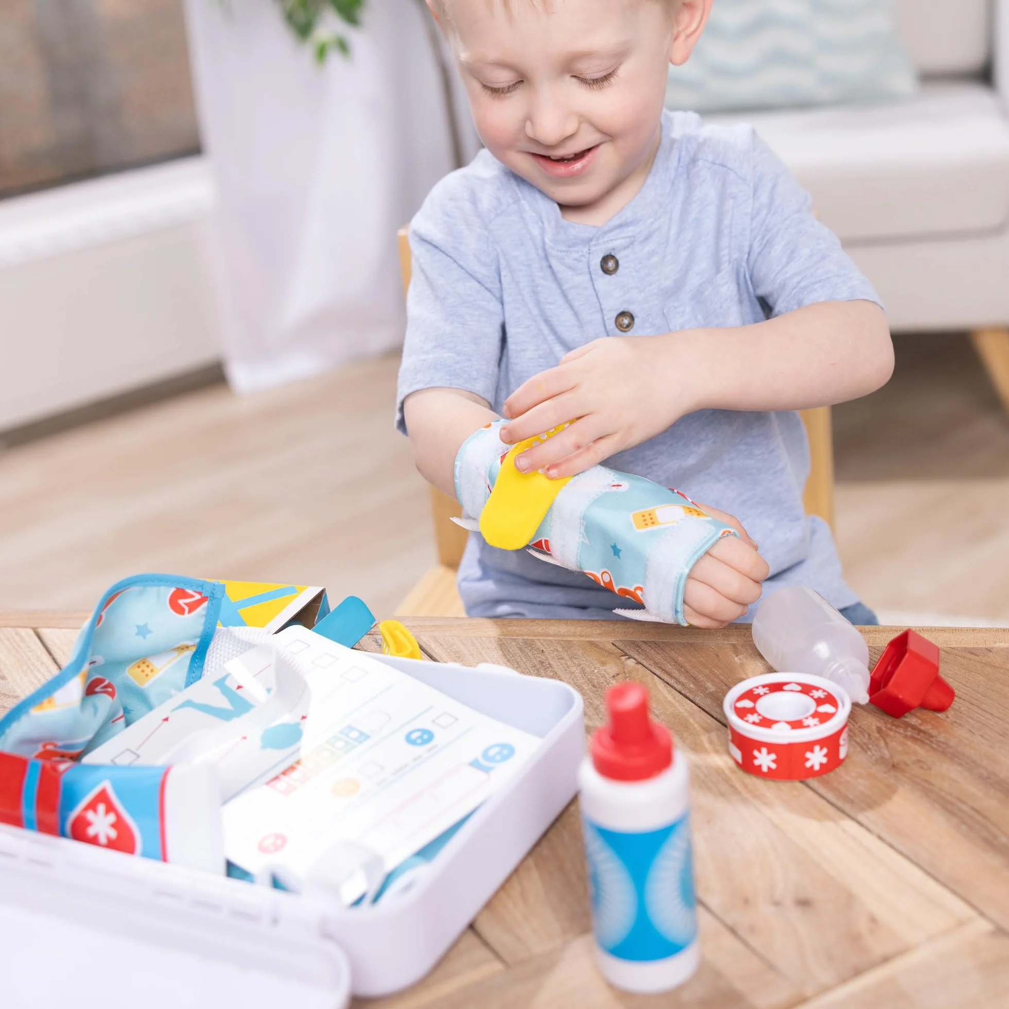 Melissa & Doug Get Well zestaw pierwszej pomocy zestaw do zabawy | udawaj zabawę, zestaw pierwszej pomocy | 3+ | prezent dla chłopca lub dziewczynki