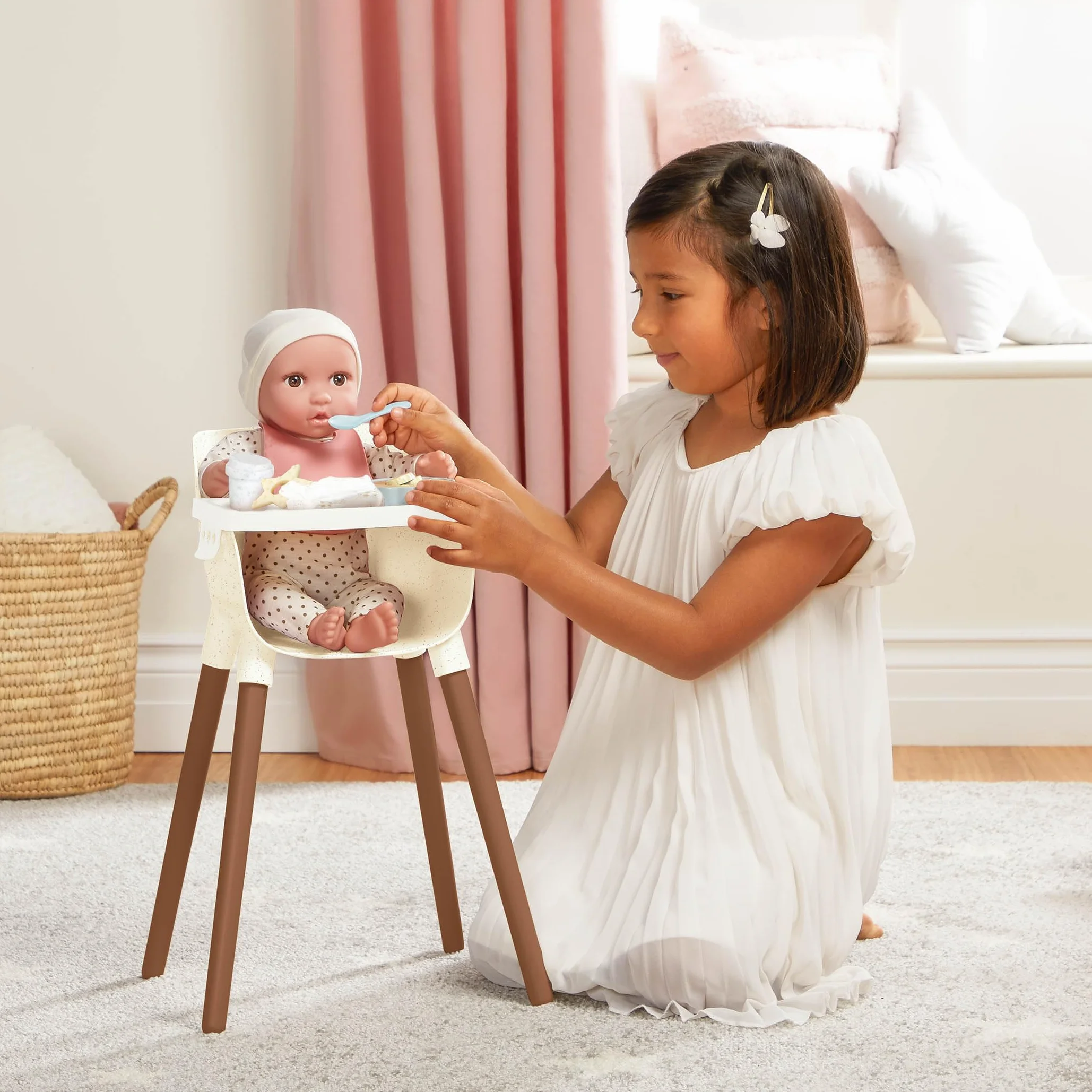 LullaBaby LBY7679C1Z wysokie krzesełko dla lalek, 36 cm, wysokie krzesełko i akcesoria – śliniaczek, jedzenie, łyżka, kubek, ściereczka do plucia – akcesoria dla lalek dla niemowląt – zabawka dla