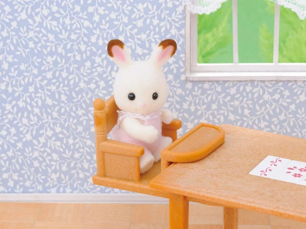 Sylvanian Families 4506 Zestaw do jadalni - stół i krzesła