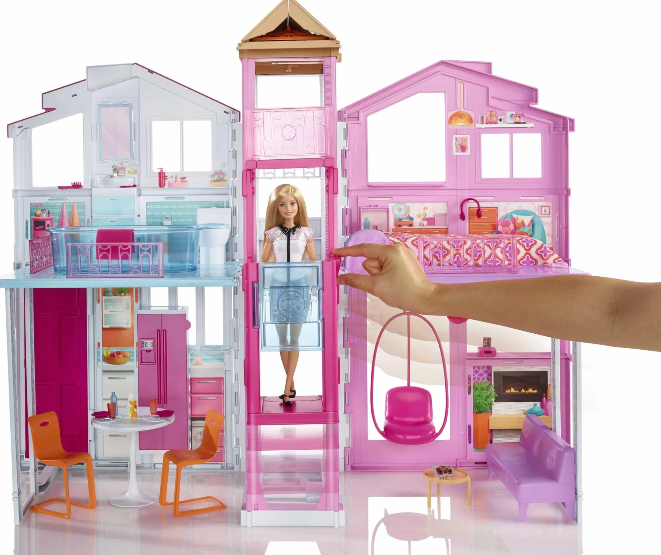 Barbie 3-poziomowy domek z rozkładanym parasolem, DLY32