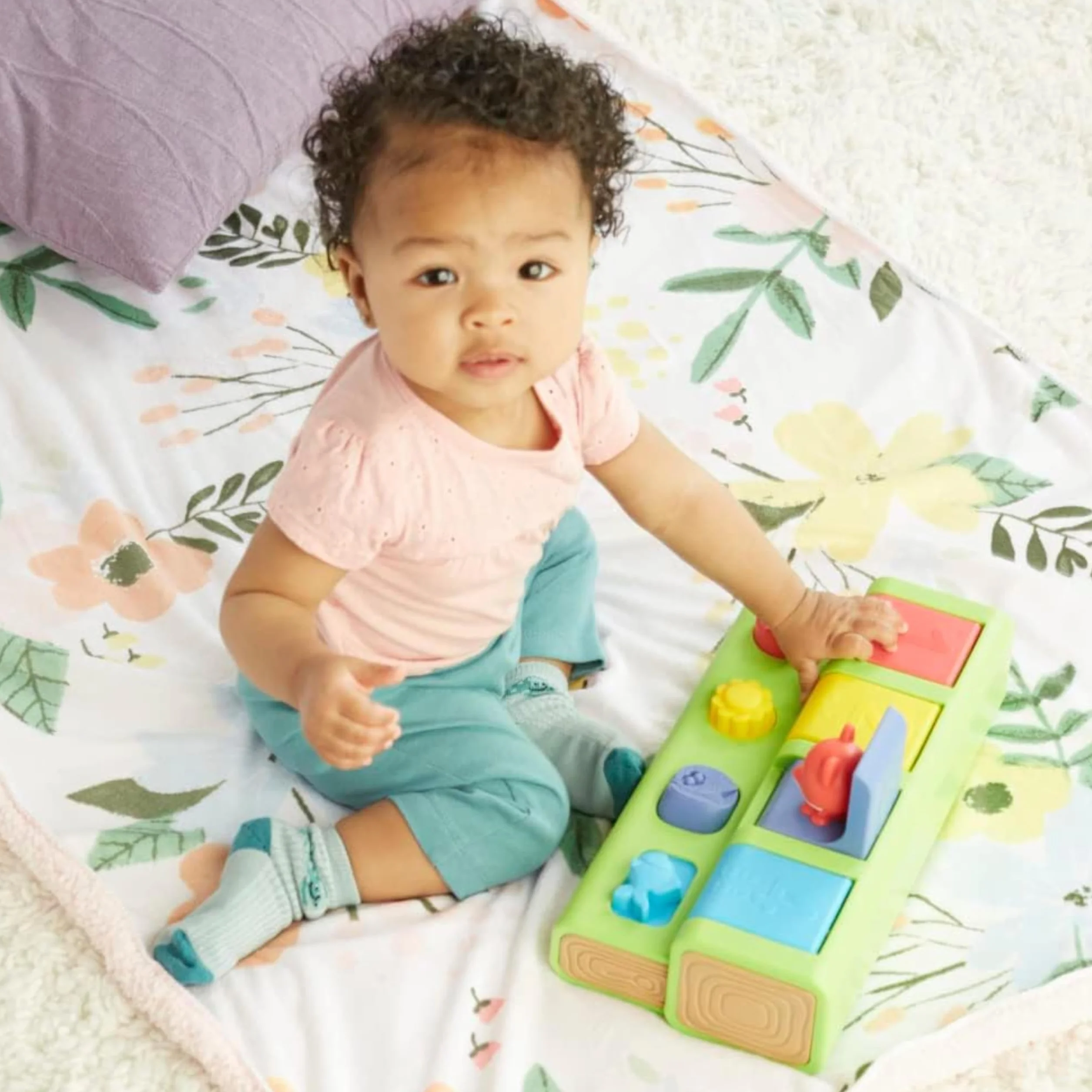 Zabawka z wyskakującymi elementami Wyskakujący przyjaciele Playskool dla niemowląt i małych dzieci w wieku od 9 miesięcy (tylko na Amazon)