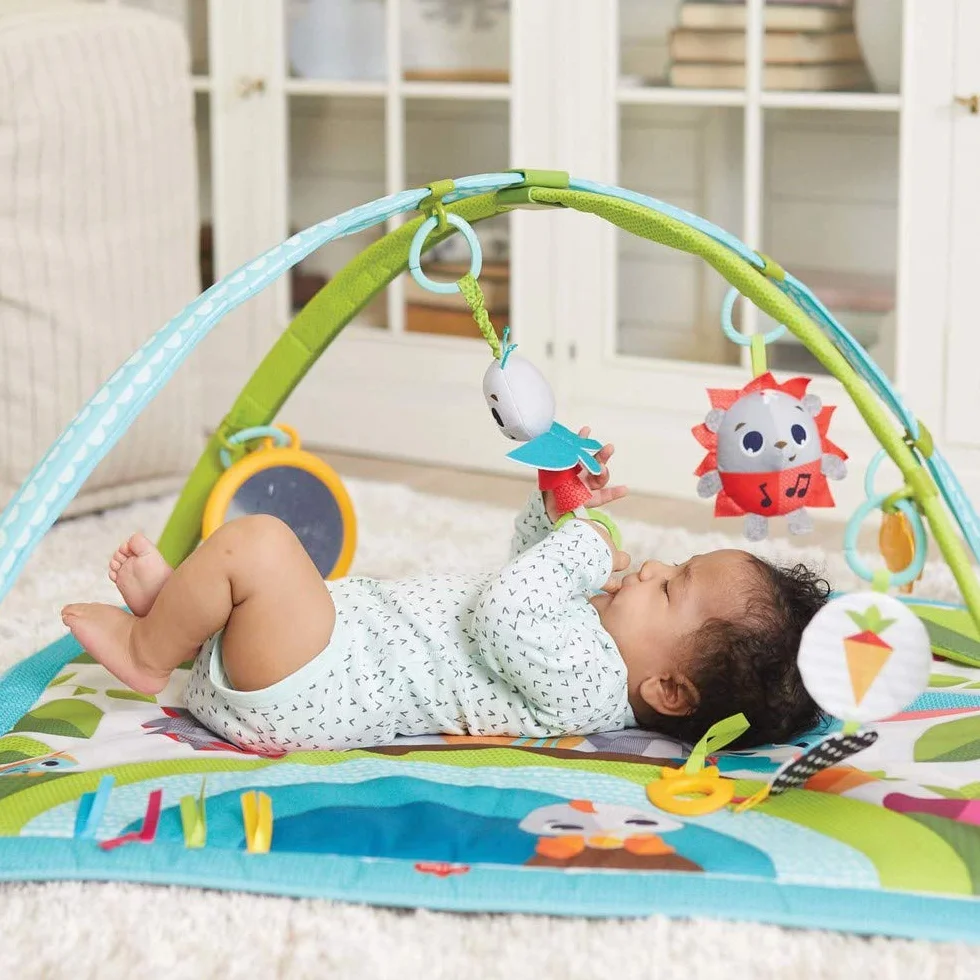 Tiny Love Gymini Słoneczny Dzień, muzyczna mata do zabawy dla niemowląt i siłownia dla noworodka, odpowiednia od urodzenia, 0 m +, 85 x 75 x 45, dni łąki, Multi, 3333120171