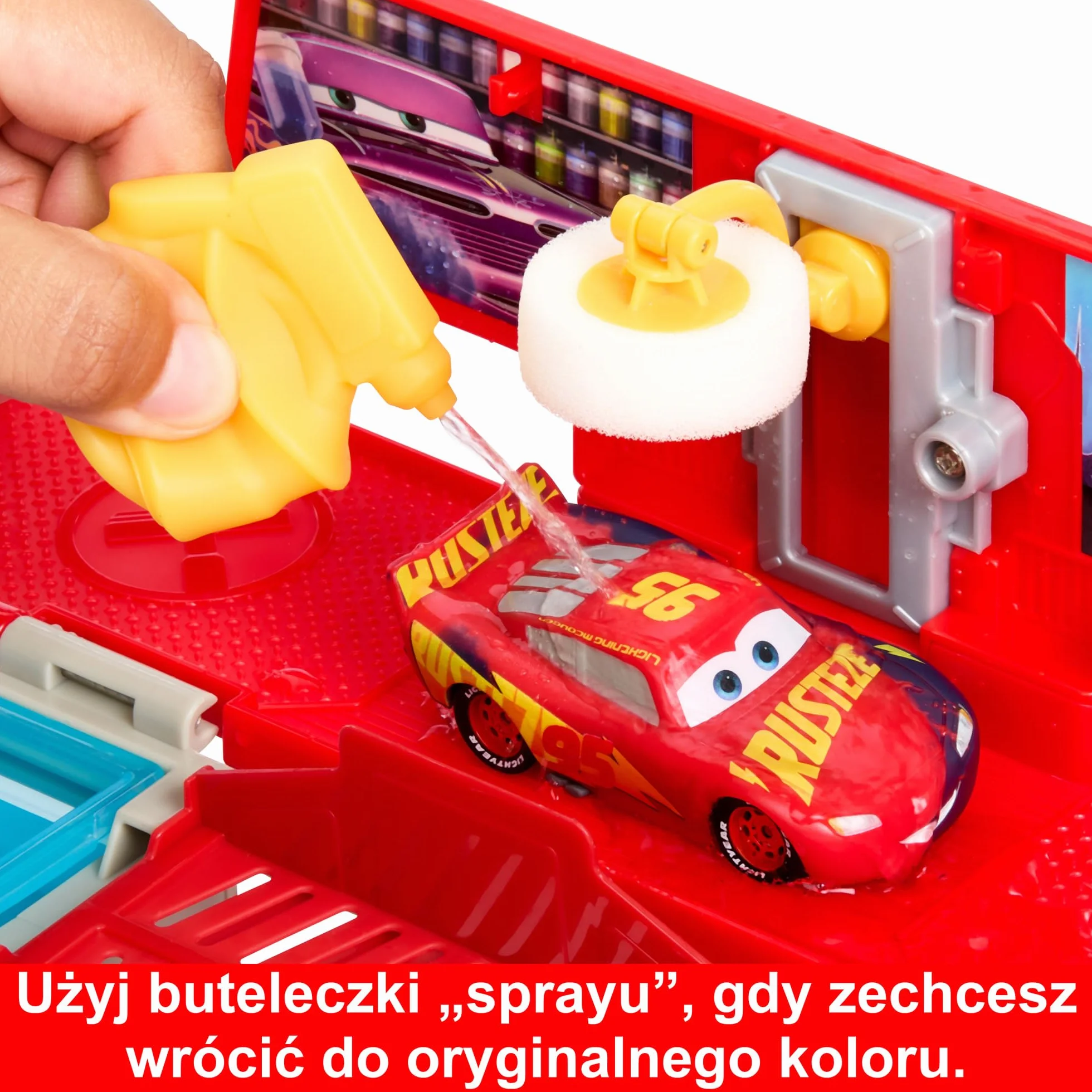 Mattel Cars Auta Maniek HPD82 Zestaw z transporterem zmiana koloru Zygzak McQueen