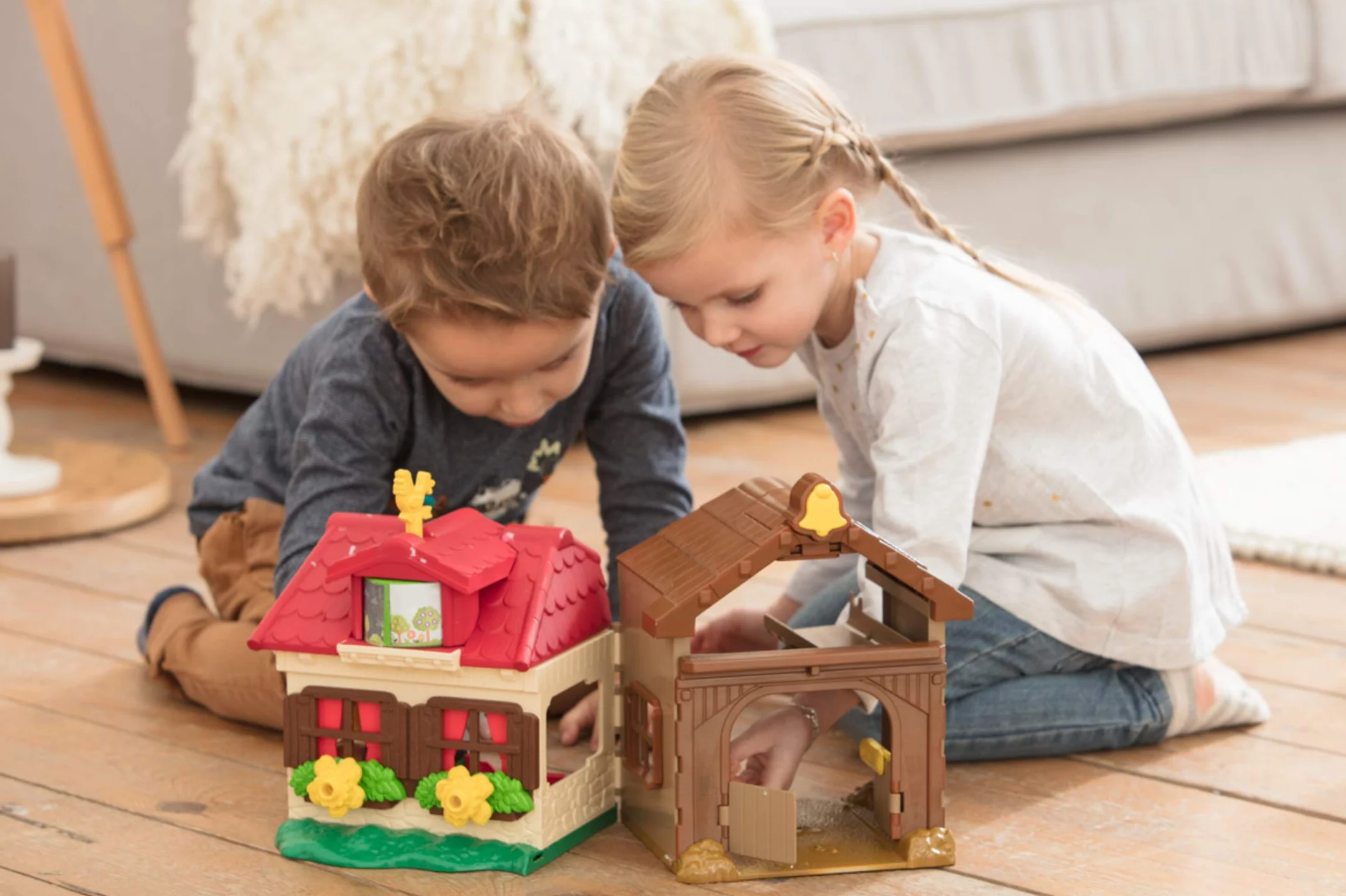 Dickie Toys 203818000 Happy Farm House, przygoda w gospodarstwie rolnym, zestaw dla dzieci od 1 roku życia, traktor, ze zwierzętami, światło i dźwięk