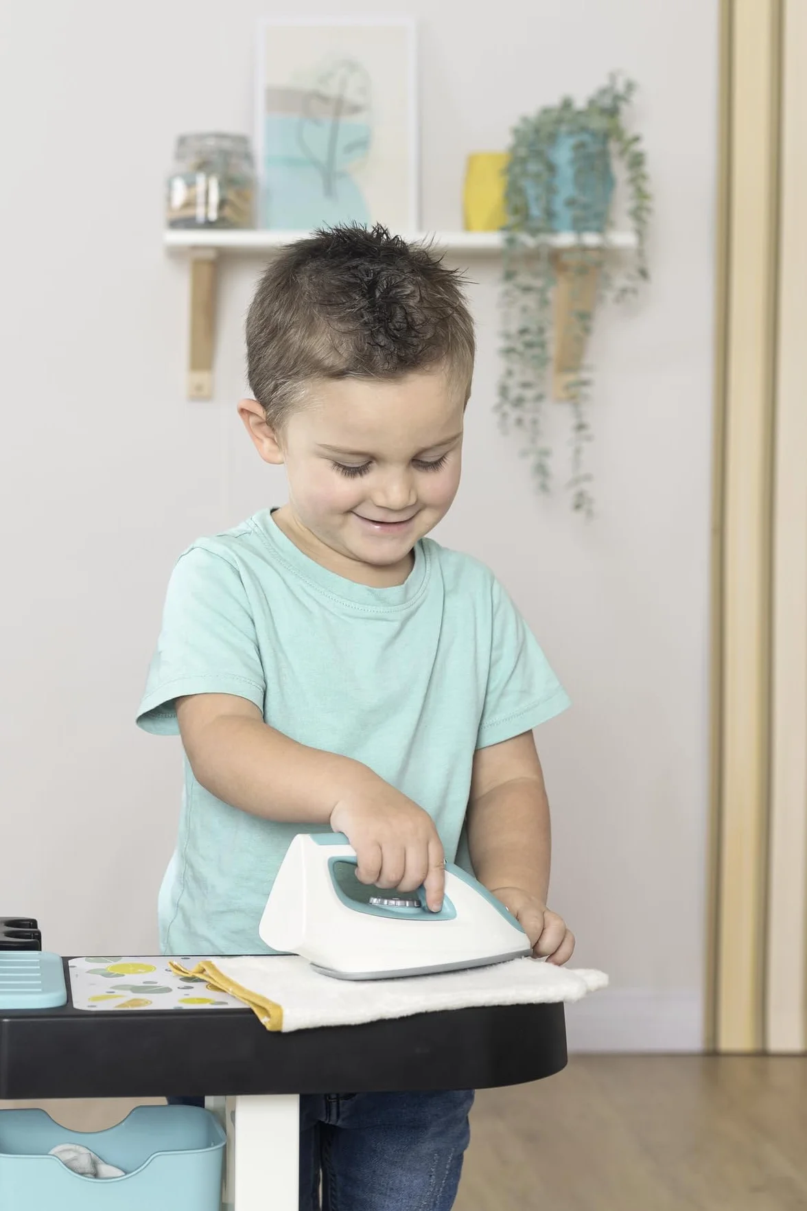 Smoby Rowenta myjnia 3 w 1: Lava, odkurzacz i żelazko. Odkurzacz do miotły Rowenta z dźwiękiem, żelazkiem i wieloma innymi, 17 akcesoriów