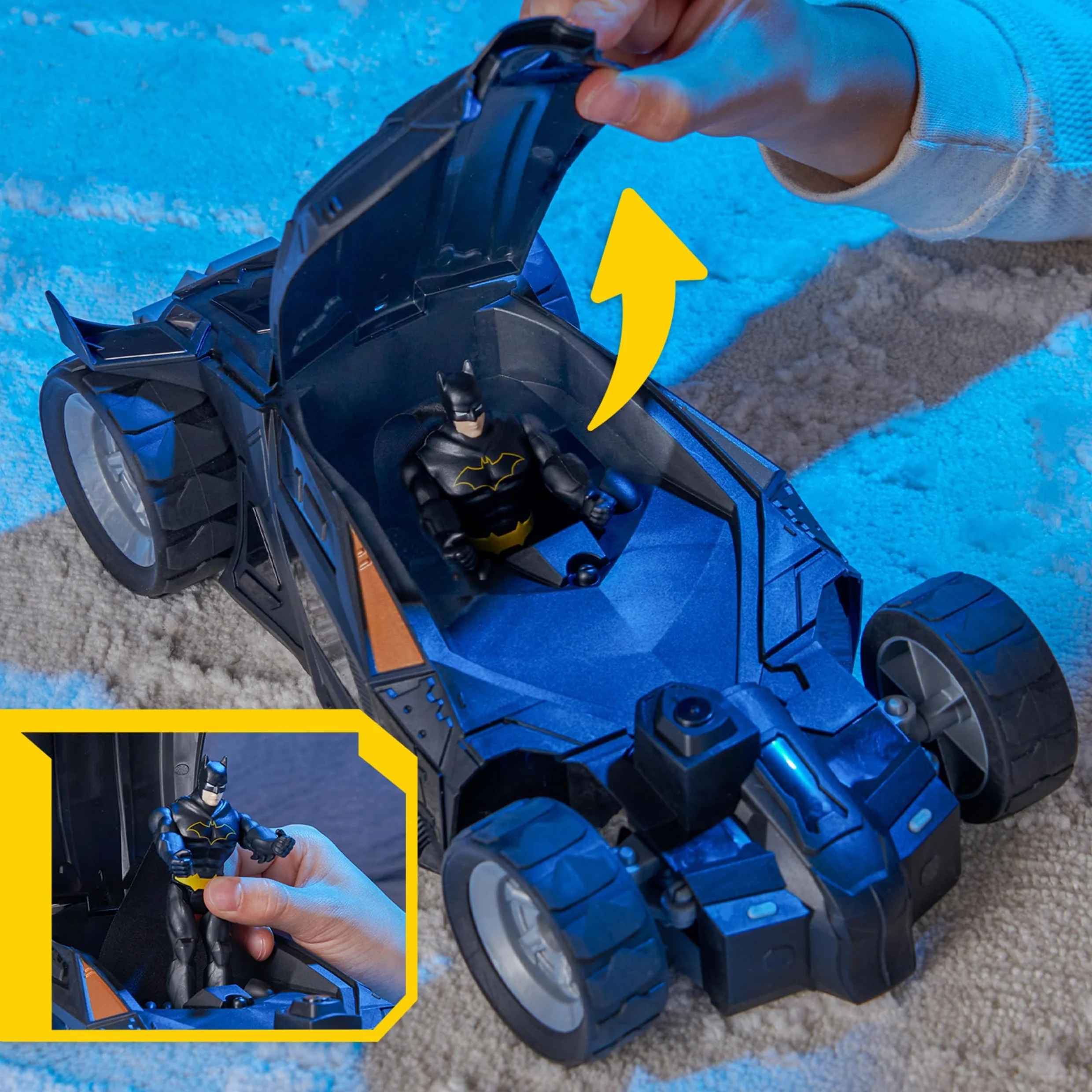 Spin Master - Batman Batmobile z pilotem zdalnego sterowania (2,4 GHz), łatwy do jazdy, kompatybilny z figurkami Batmana 10 cm, z figurką Batmana, skala 1:20, od 4 lat