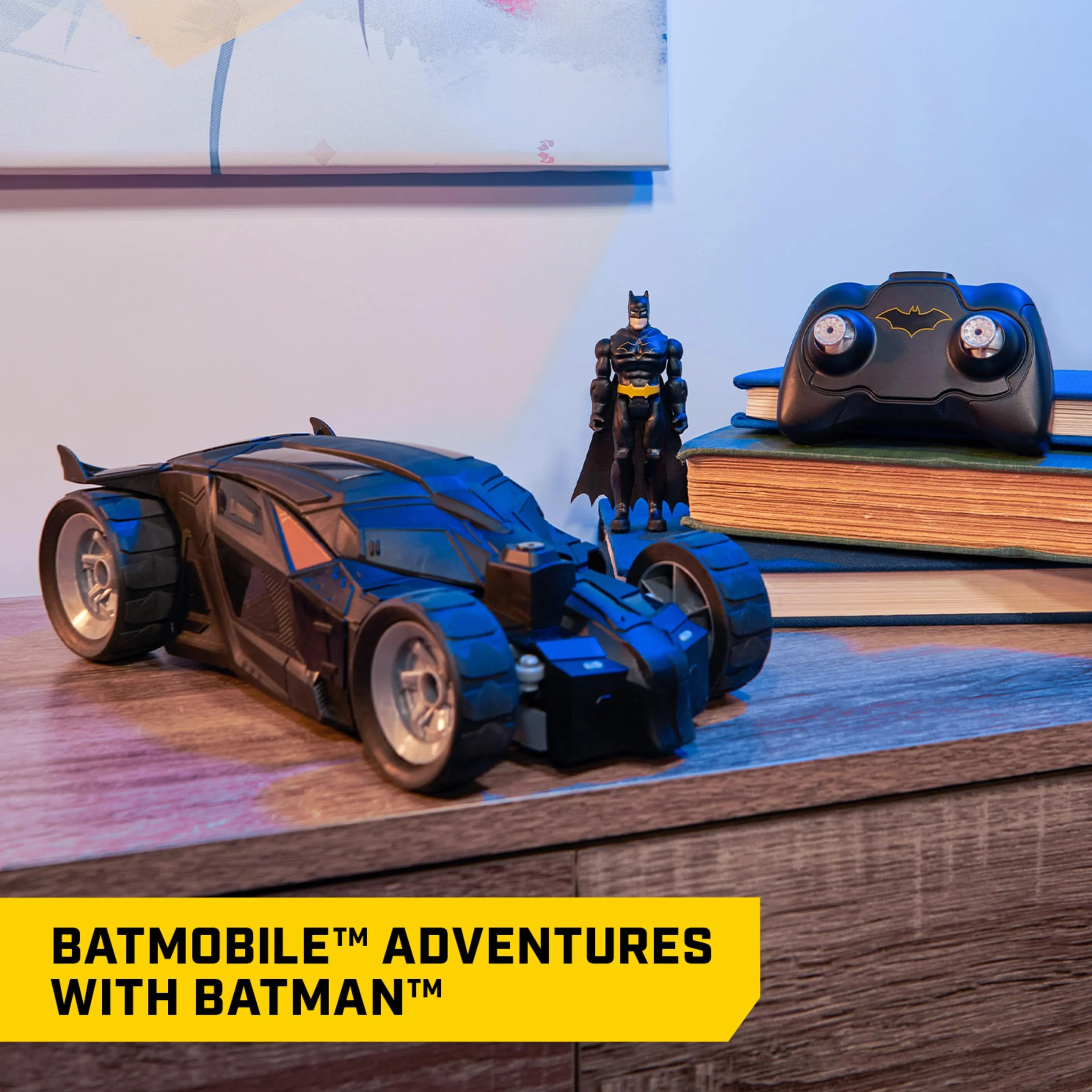 Spin Master - Batman Batmobile z pilotem zdalnego sterowania (2,4 GHz), łatwy do jazdy, kompatybilny z figurkami Batmana 10 cm, z figurką Batmana, skala 1:20, od 4 lat