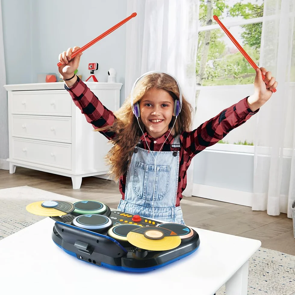 VTech Kidi DJ Drums, elektroniczny akumulator dla dzieci z podkładkami świecącymi, grami muzycznymi, trybem Bluetooth i wbudowanym mikrofonem, pałeczkami w zestawie, język włoski, baterie w zestawie,