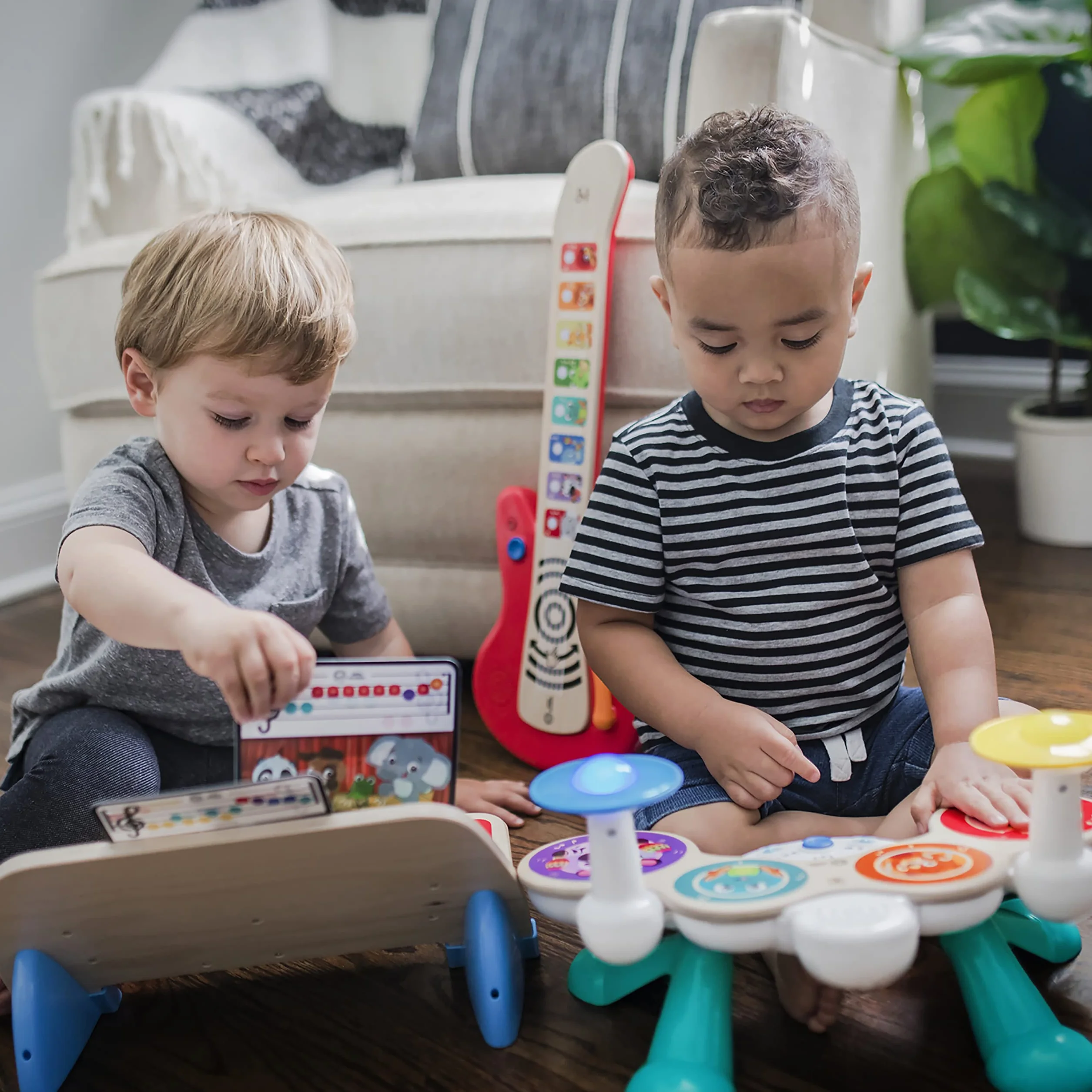 Baby Einstein Bateria Together in Tune, Connected Magic Touch, 4 tryby gry i 10 melodii, regulacja głośności, drewniana zabawka, od 12 miesięcy