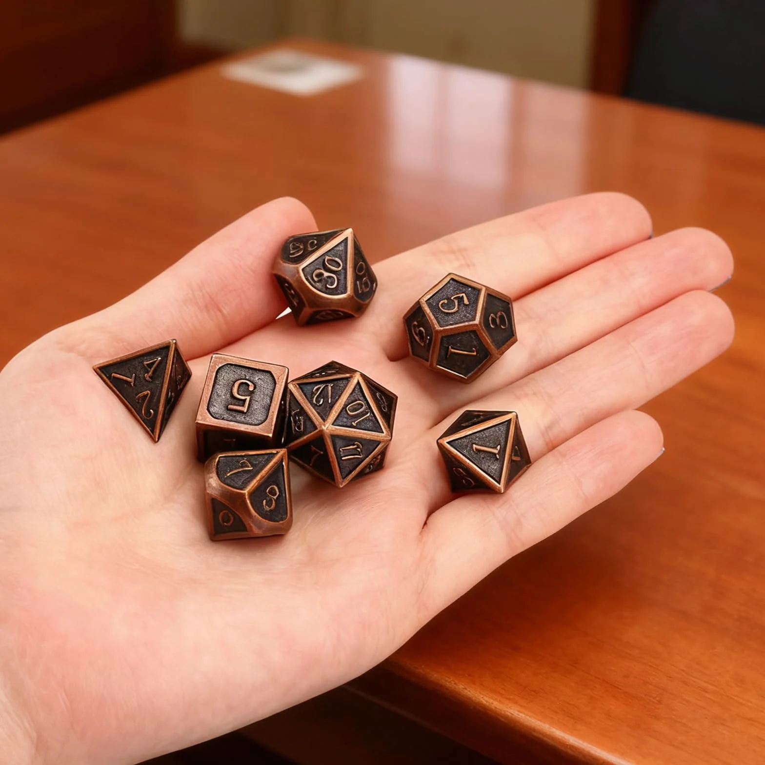 GWHOLE 7 sztuk wielościennych kostek metalowych do DND RPG MTG, antyczna miedź