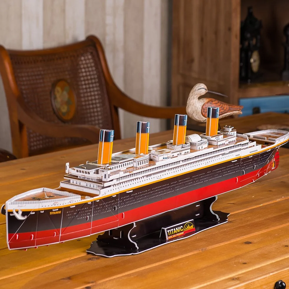 Revell 170 RMS Titanic, prawdopodobnie najbardziej znany świat statków w 3D, zabawa dla młodych i starszych, kolorowa