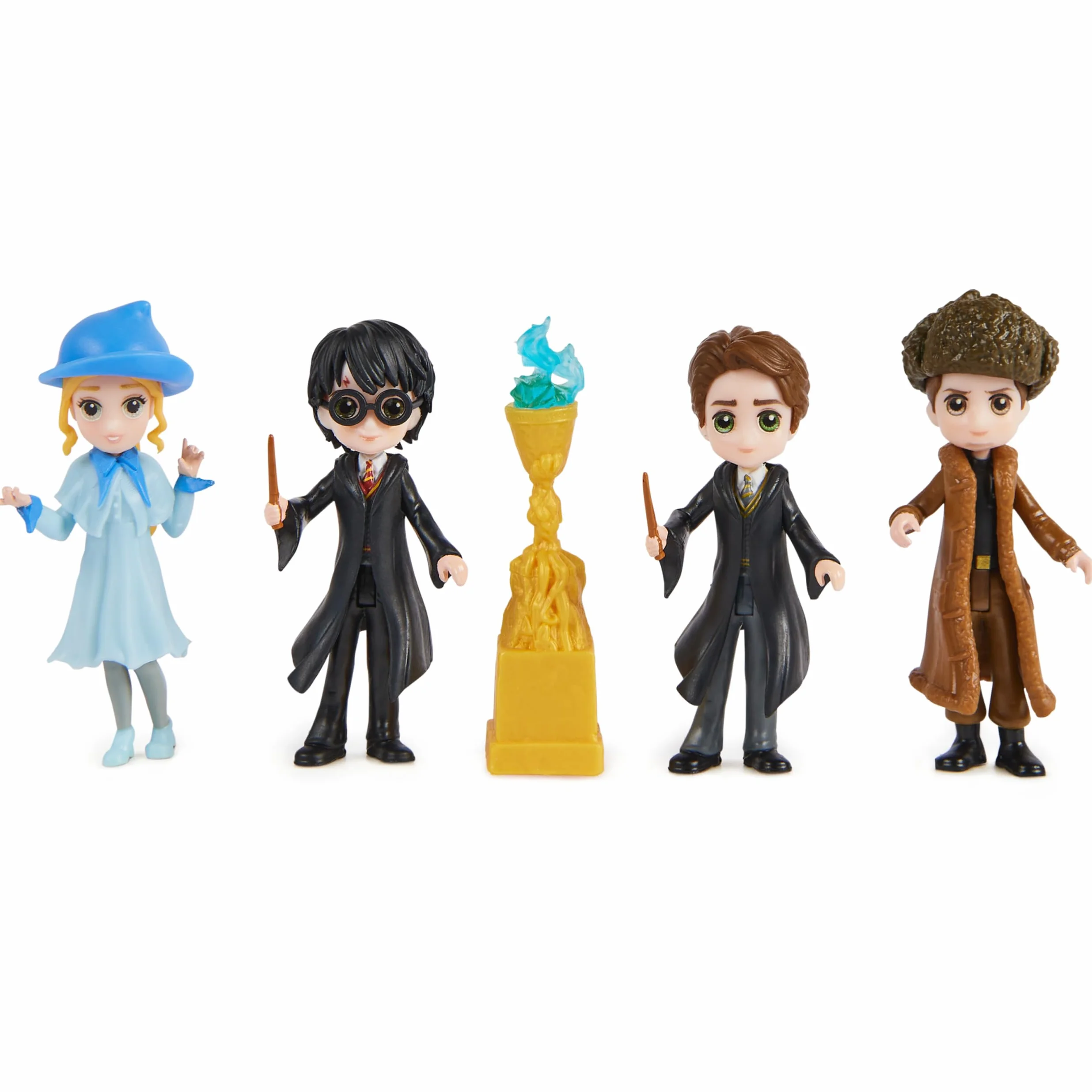 WIZARDING WORLD HARRY POTTER - MULTIPACK 4 Turniej Mistrzów 3 magicznych magicznych figurek - 4 lalki przegubowe 8 cm z akcesoriami kolekcjonerskimi - zabawka dla dzieci 5 lat