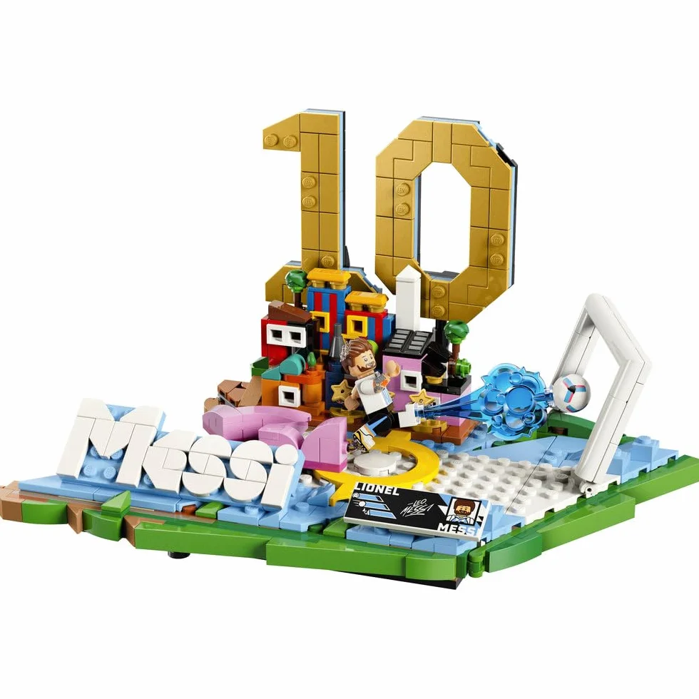 LEGO Editions Lionel Messi Piłkarskie Momenty Zestaw Klocków Kolekcjonerska Płytka Minifigurka Sportowy Prezent 10 Lat 43011