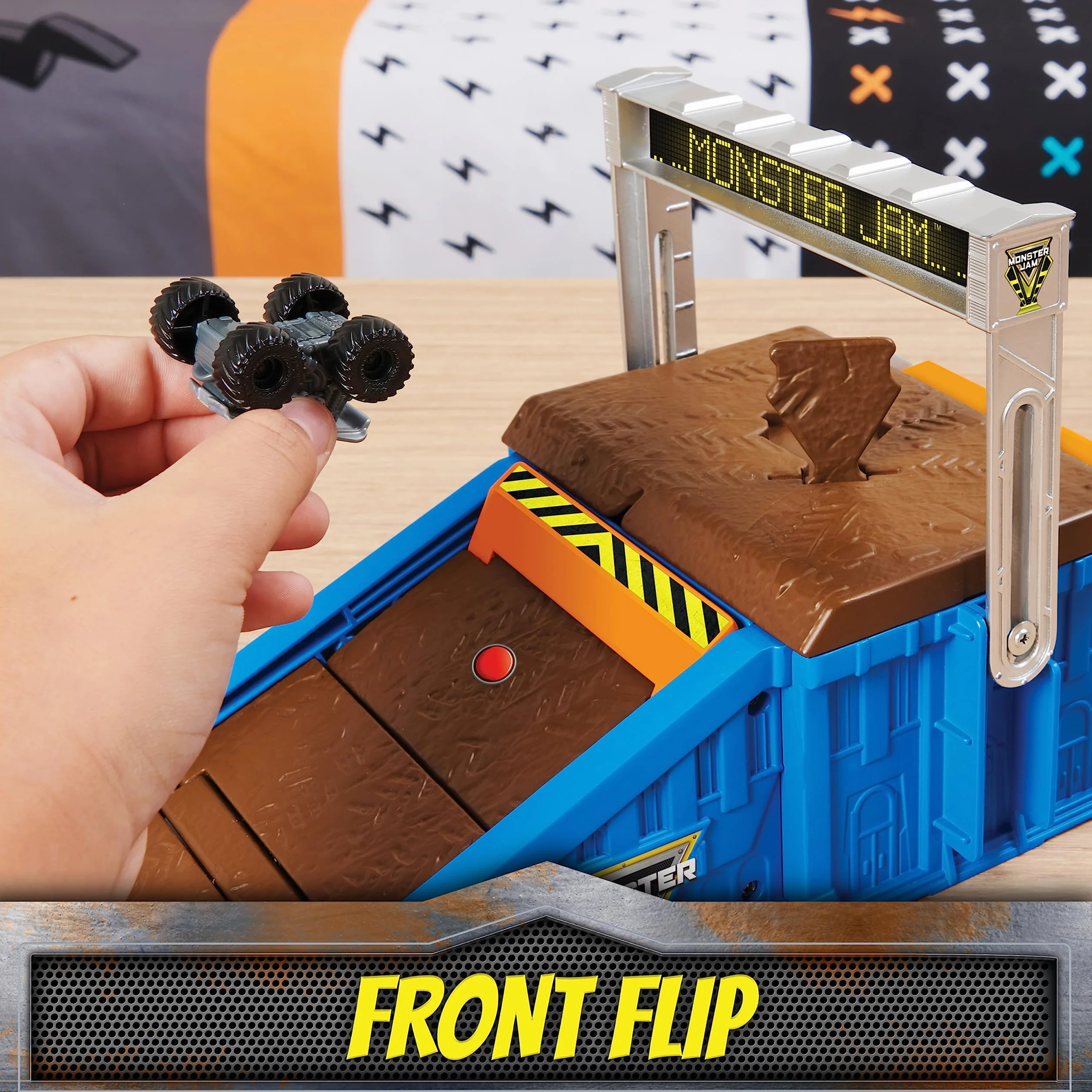 Monster Jam Mini Freestyle Flip Arena zestaw do zabawy i przechowywanie z 2 mini ciężarówkami Monster Jam dla dzieci dla chłopców i dziewcząt w wieku od 3 lat