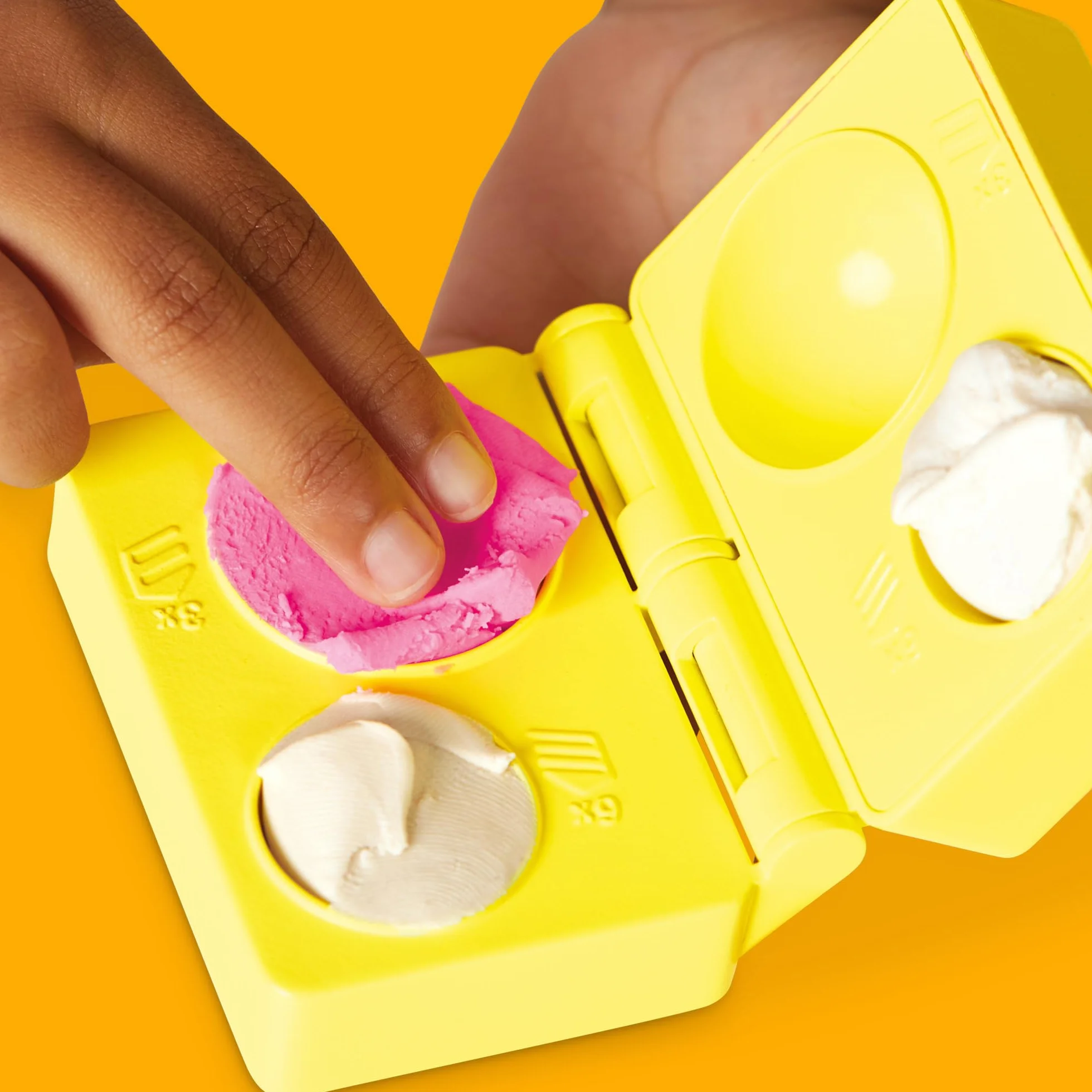 Zestaw do zabawy Play-Doh Super Slice Cake