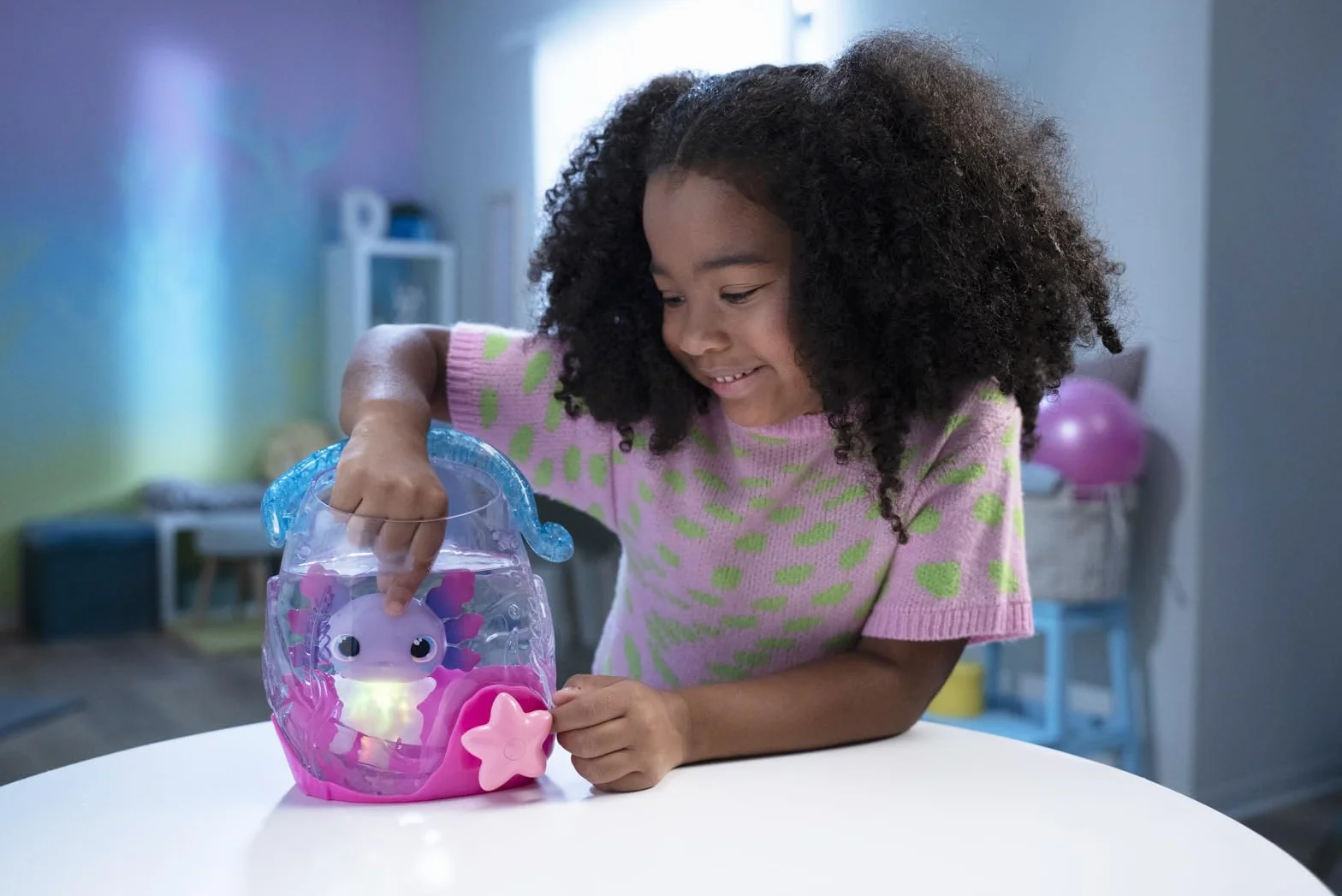 Animagic Let's Glo Axolotl Bubble Reef Przenośne akwarium z magicznymi bąbelkami interaktywne elektroniczne zwierzęta dla dzieci od 4 lat