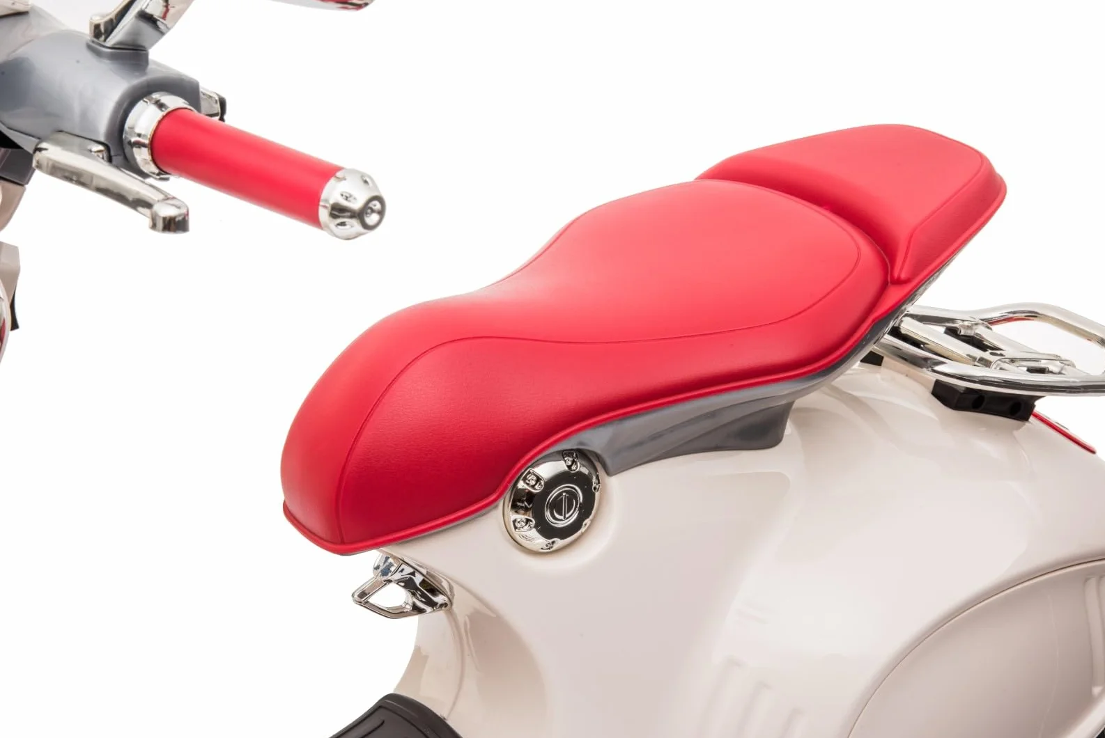 Jeździk skuter dla dzieci Vespa, pojazd od 3 lat, silnik 2x30W, biały