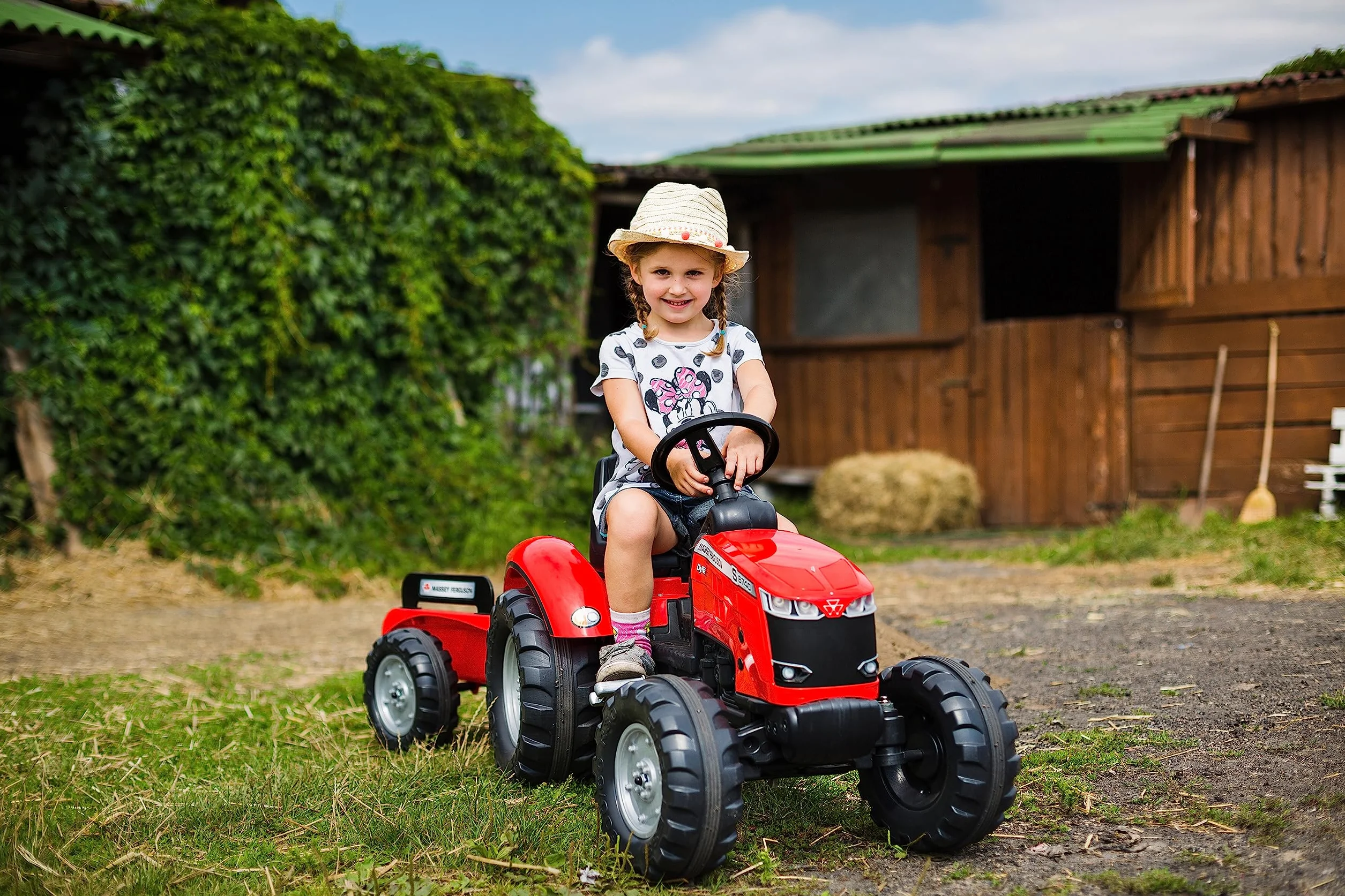 Falk Massey Ferguson S8740, czerwony