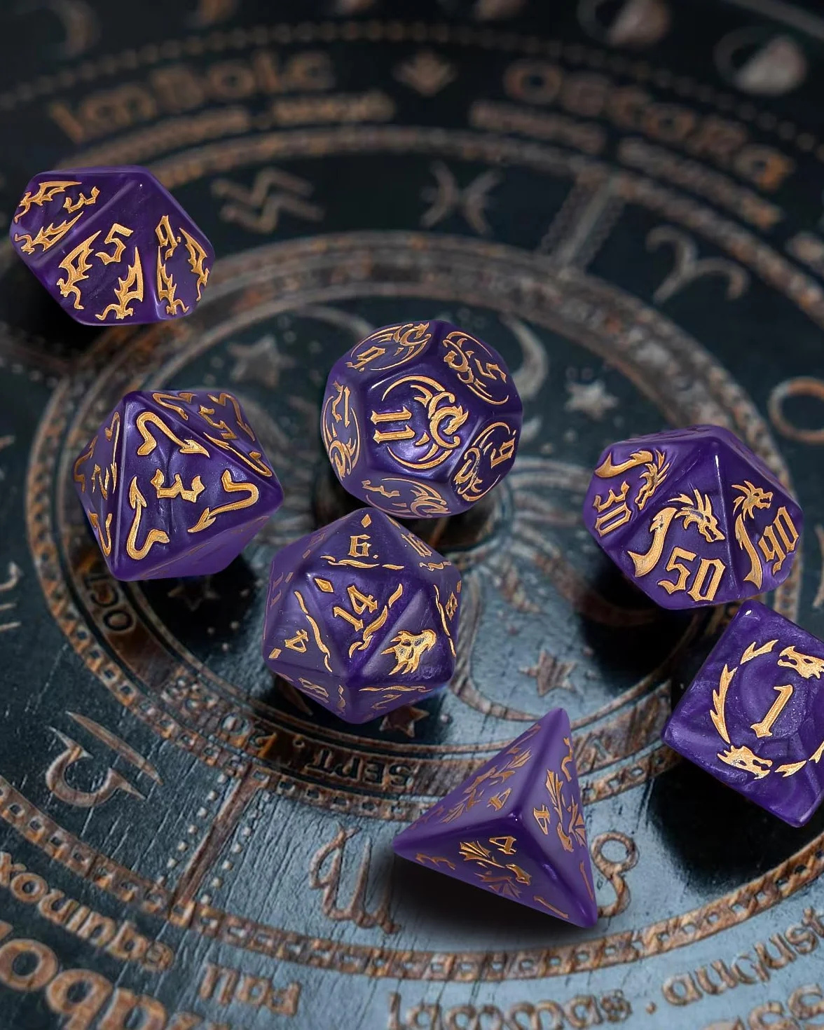 Wielościenne Kości do Gier 7 x 7 (49 szt.) Zestaw Błyszczące z 7 Czarnymi Workami D4 D8 D10 D12 D20 do Dungeons & Dragons RPG MTG DND