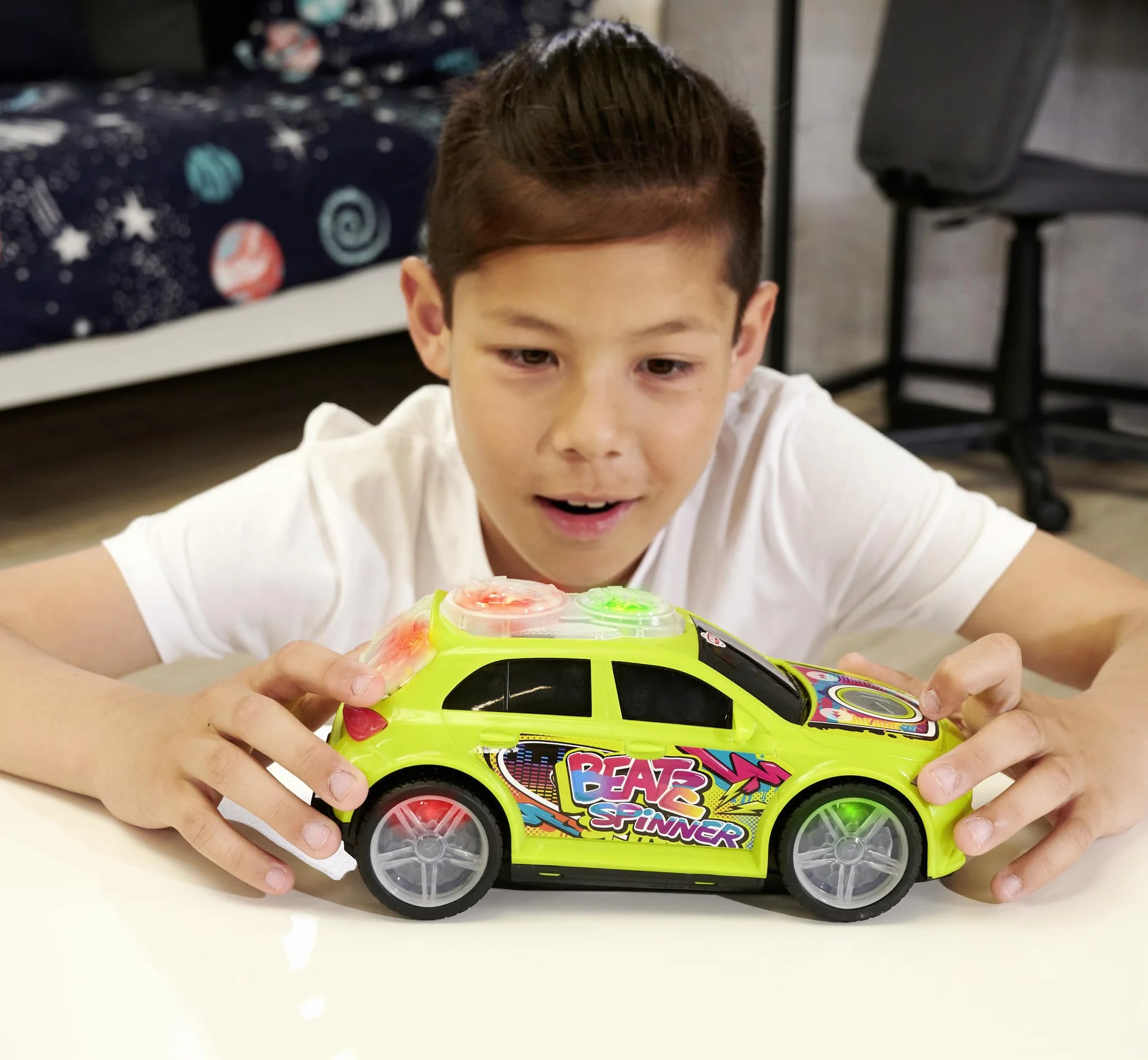 Dickie 203765007 Streets Beat Mercedes A, 23,5 cm