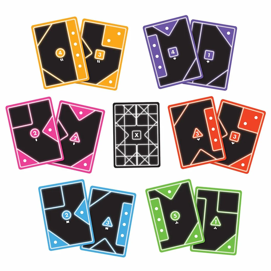 USAopoly | TACTA Multilingual | Strategiczna Gra Karciana, Obróć Przewróć Ustaw, Stale Rosnąca Plansza, Wielojęzyczne Zasady | 2 Do 8 Graczy | 20 Plus Minut