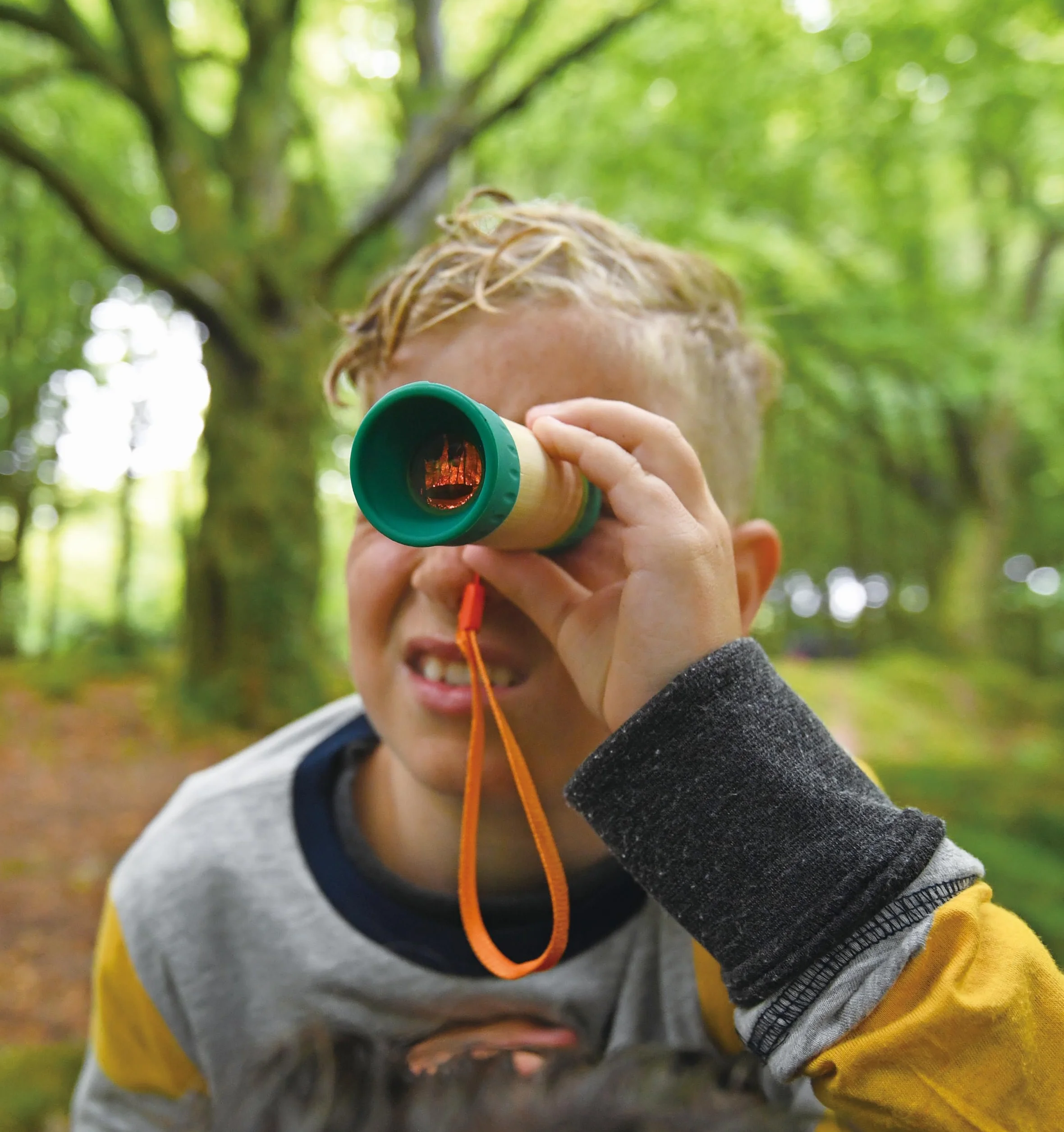 Hape Nature Fun Adjustable Telescope 8x Zoom Bamboo Childrens Telescope