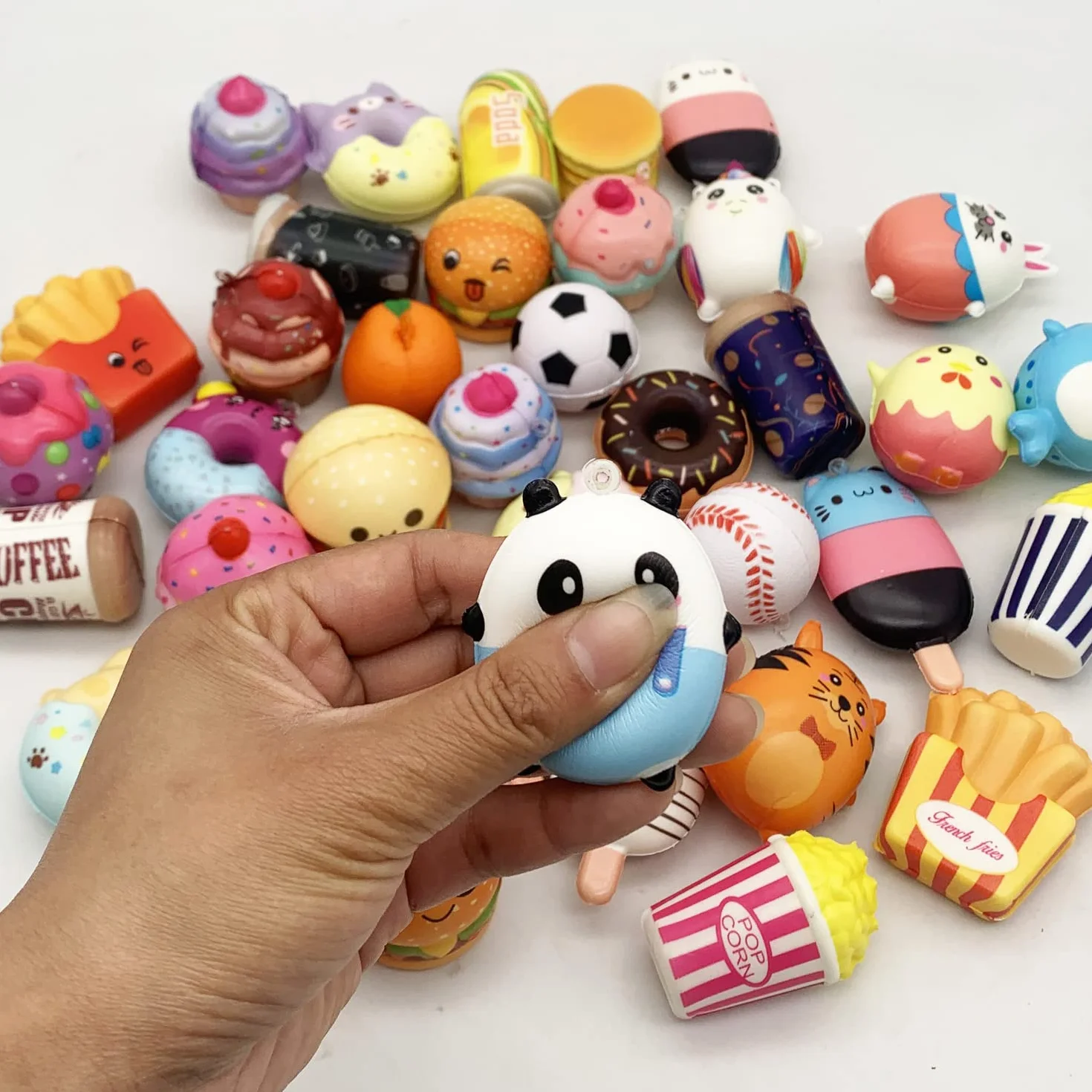 30 sztuk zestawów Squishies powoli rosnących Kawaii słodkie, przypadkowe ciasto chleb, panda bułeczki z kreskówki seria redukcja stresu zabawka kot losowo squishy potrząśnij małymi naciskami