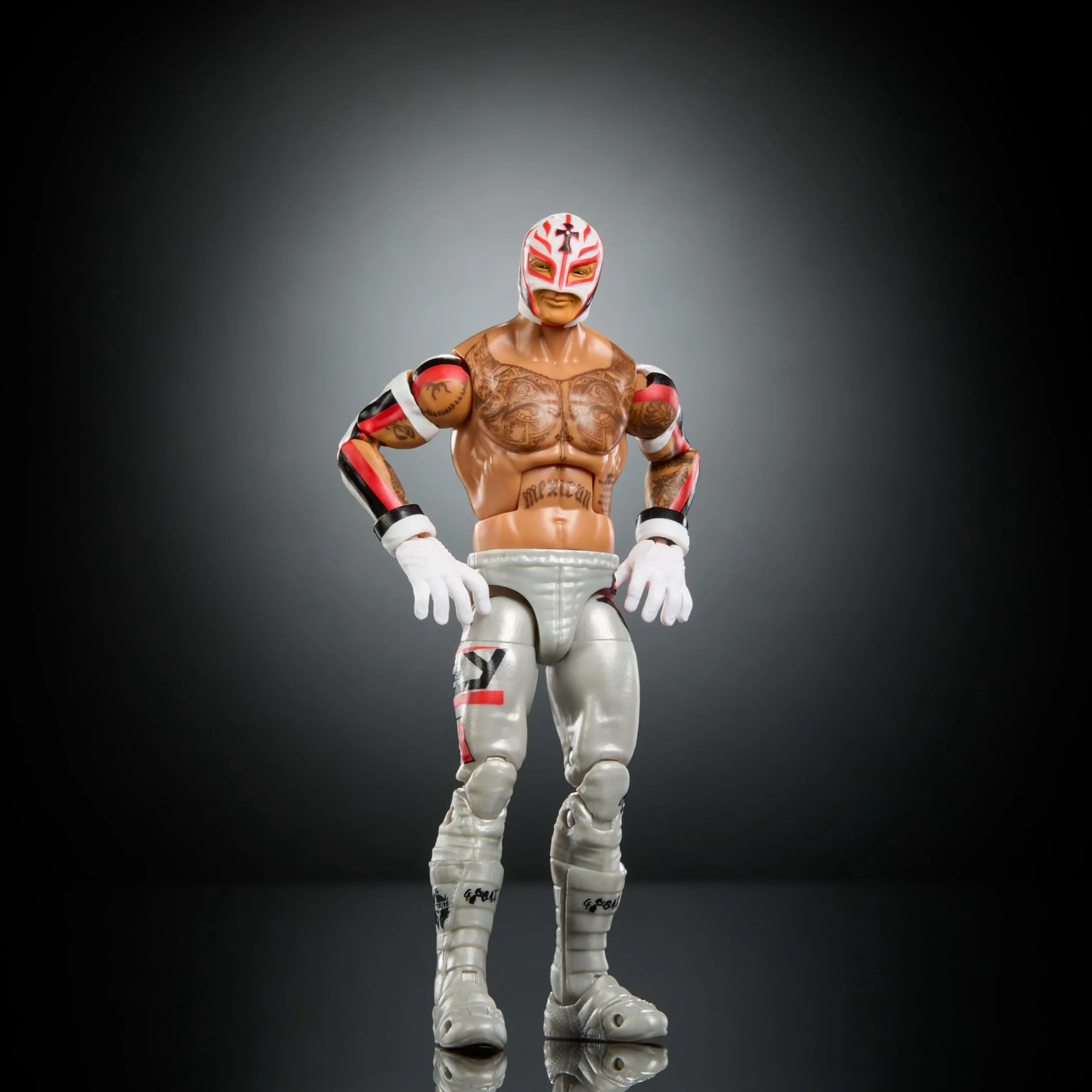 Mattel WWE Elite Collection Rey Mysterio Figurka i akcesoria Zestaw, Seria #125, figurka (ok. 15 cm w skali) do kolekcjonowania, 25 punktów ruchu i wymienne dłonie, zabawka dla dzieci 8+, JHT67