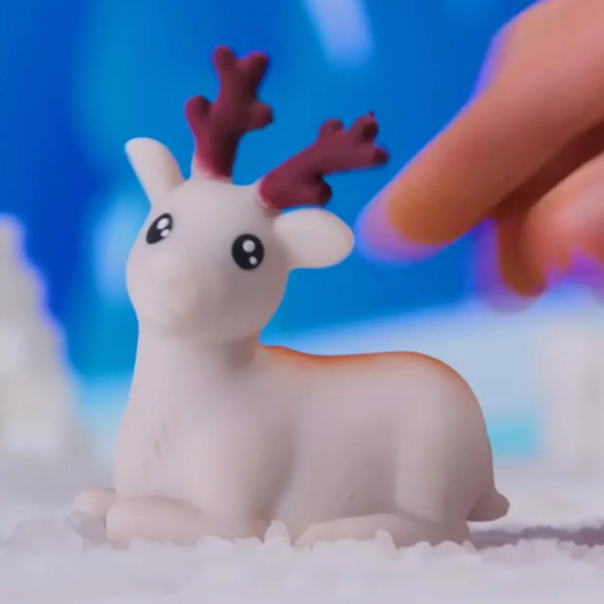 Sbabam FUNNY BOX Polar Friends Jelly Planet, gry dla dzieci z kioskiem, miękkie zabawki dla dzieci, 4 sztuki, znajdź zmianę koloru i świecące w ciemności - zabawka prezent dla dziecka