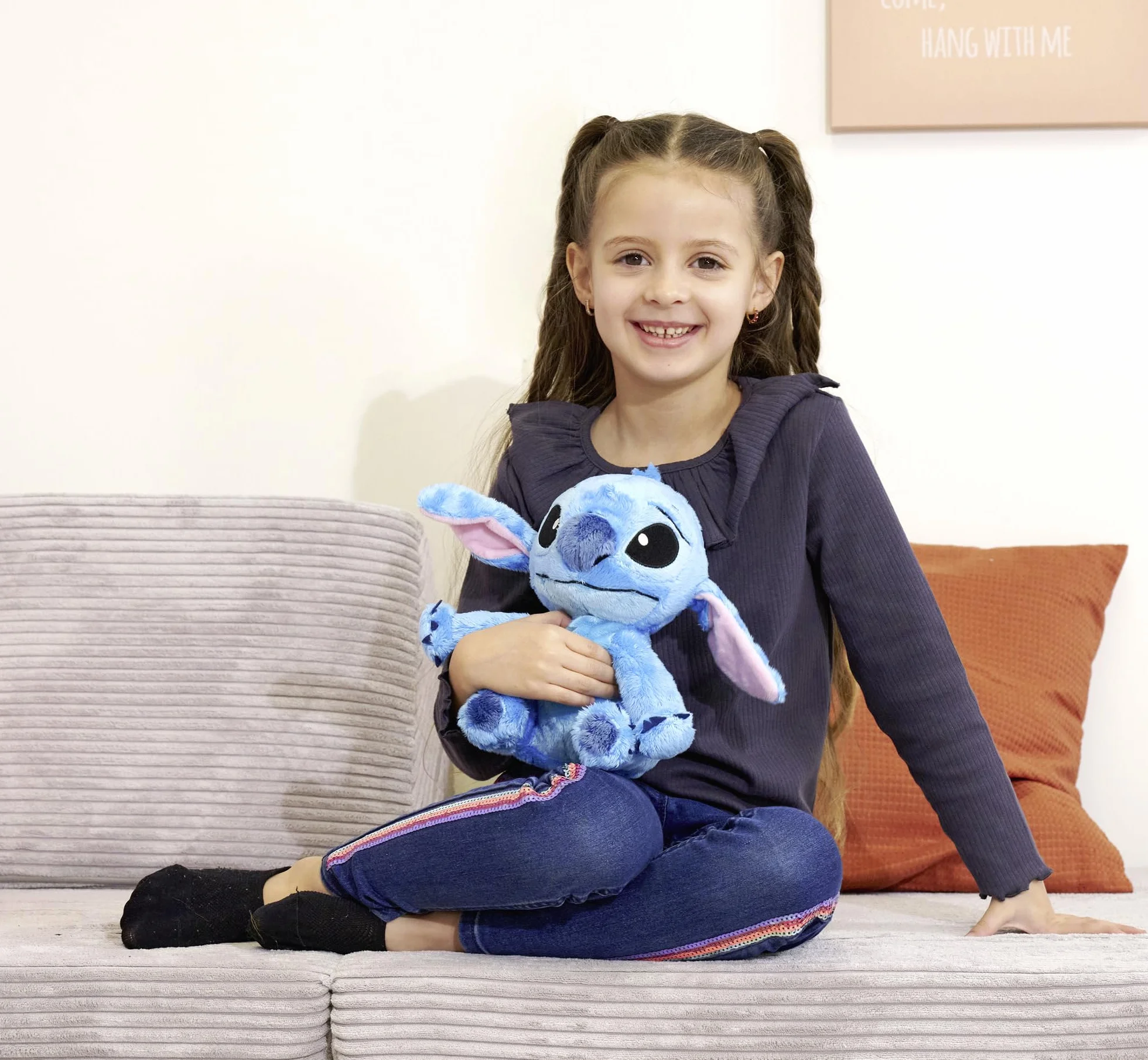 Simba 6315876953 Disney Stitch 25 cm Oficjalna licencjonowana Przytulanka, miękka postać z serii filmów animowanych Lilo i Stitch, odpowiednia dla niemowląt od pierwszych miesięcy życia