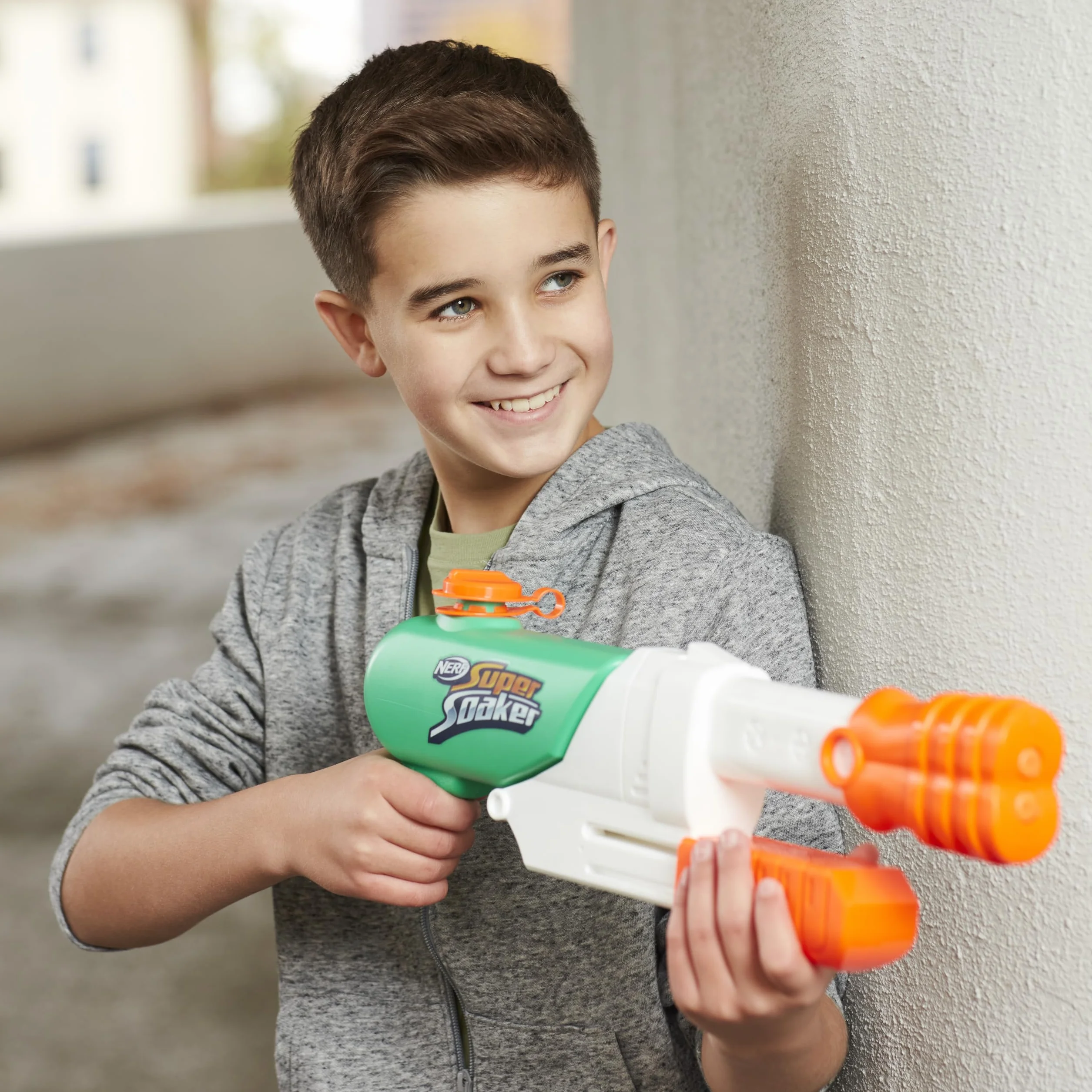 Nerf Super Soaker Hydro Frenzy Water Blaster, Wild 3-In-1 Soaking Fun, Adjustable Nozzle, 2 Water-Launching Tubes