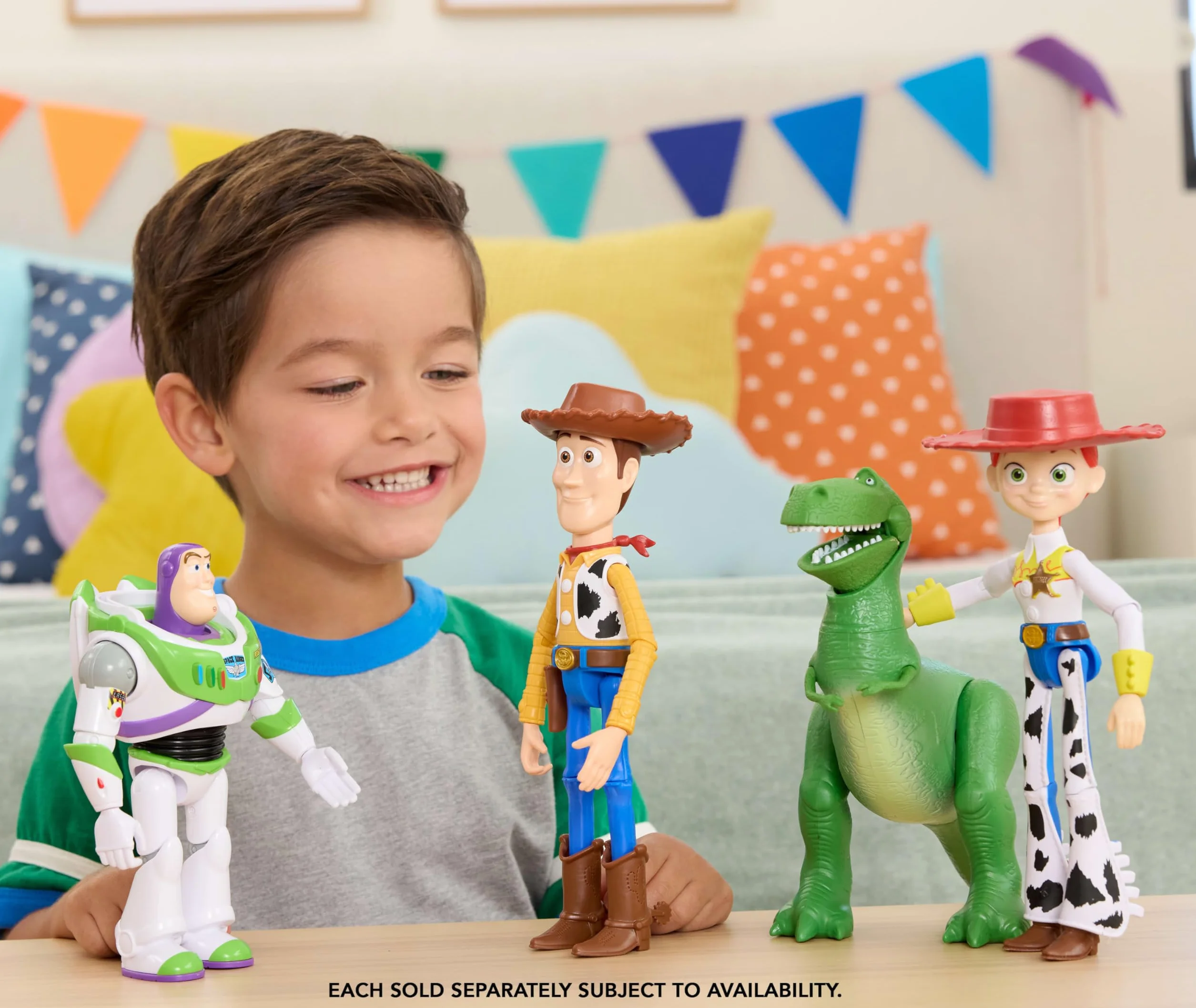 Mattel Disney Pixar Toy Story 5 PlayScale Chudy Figurka (ok. 23 cm), Kowboj szeryf, 14 punktów ruchu, zdejmowany kapelusz, filmowy wygląd, zabawka dla dzieci 3+, JKV14