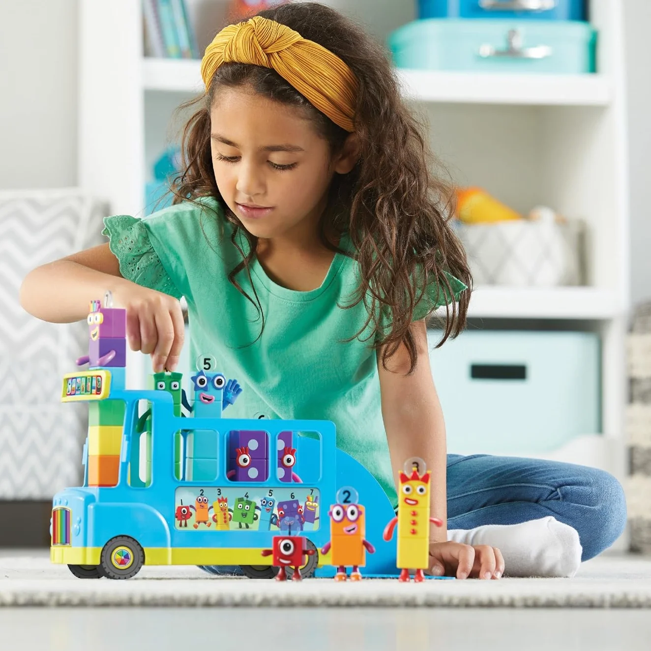 Learning Resources – Tęczowy autobus Numberblocks do nauki liczenia, Wiek 3+, Interaktywny zestaw Numberblocks zawierający autobus i kolekcjonerską Siódemkę, 12 piosenek i dźwięki, Zabawki CBeebies