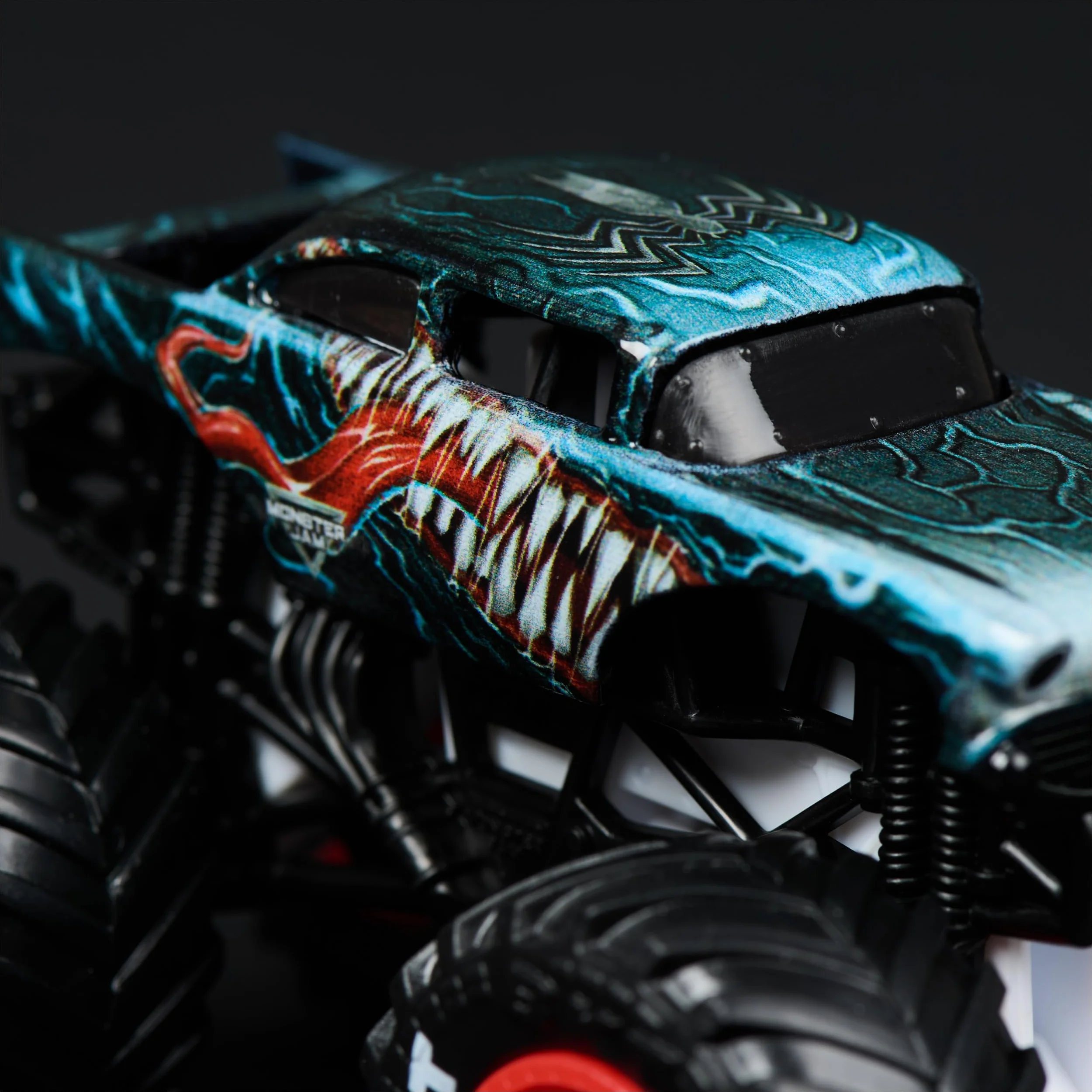 Monster Jam Zabawka Ciężarówka 1t64 Mrvl2Pk SpdrMn vVenmM01