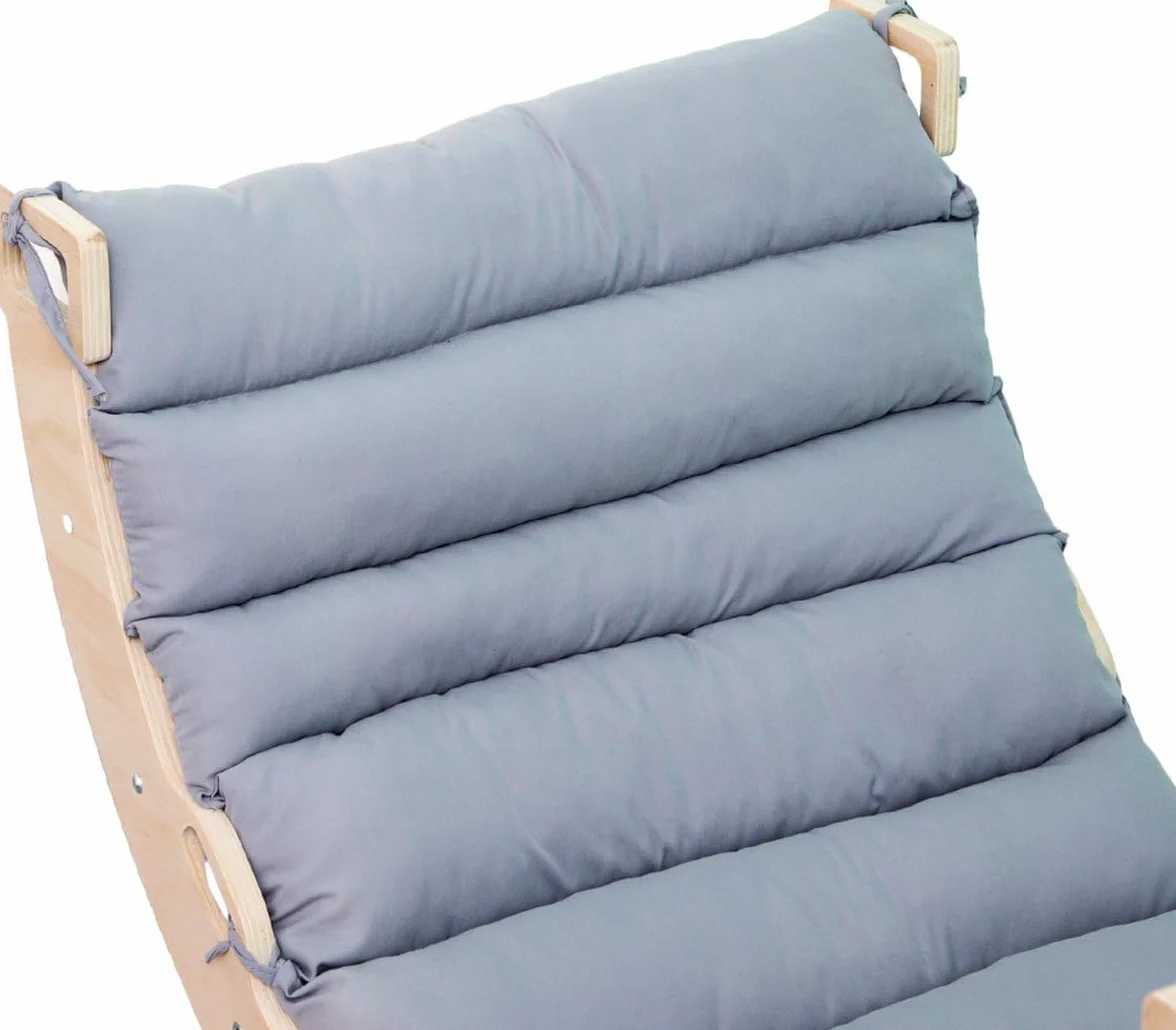 Drewniany Mostek do Wspinaczki/Łuk do Wspinaczki z Poduszką - Montessori Drabinka - Naturalne Drewno - Zabawka dla Dzieci - 97x47x52cm