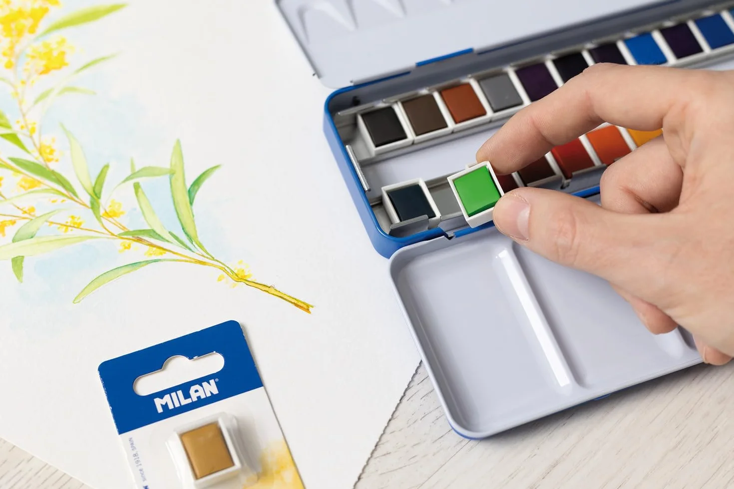 MILAN® Metalowe etui 12 akwarele pół godet
