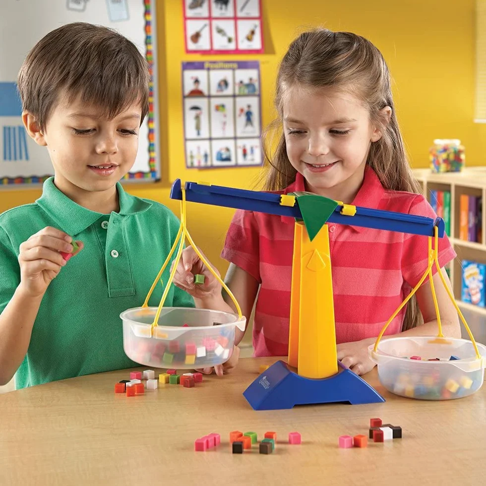 Learning Resources Pan Balance, 500 ml Pojemnosc