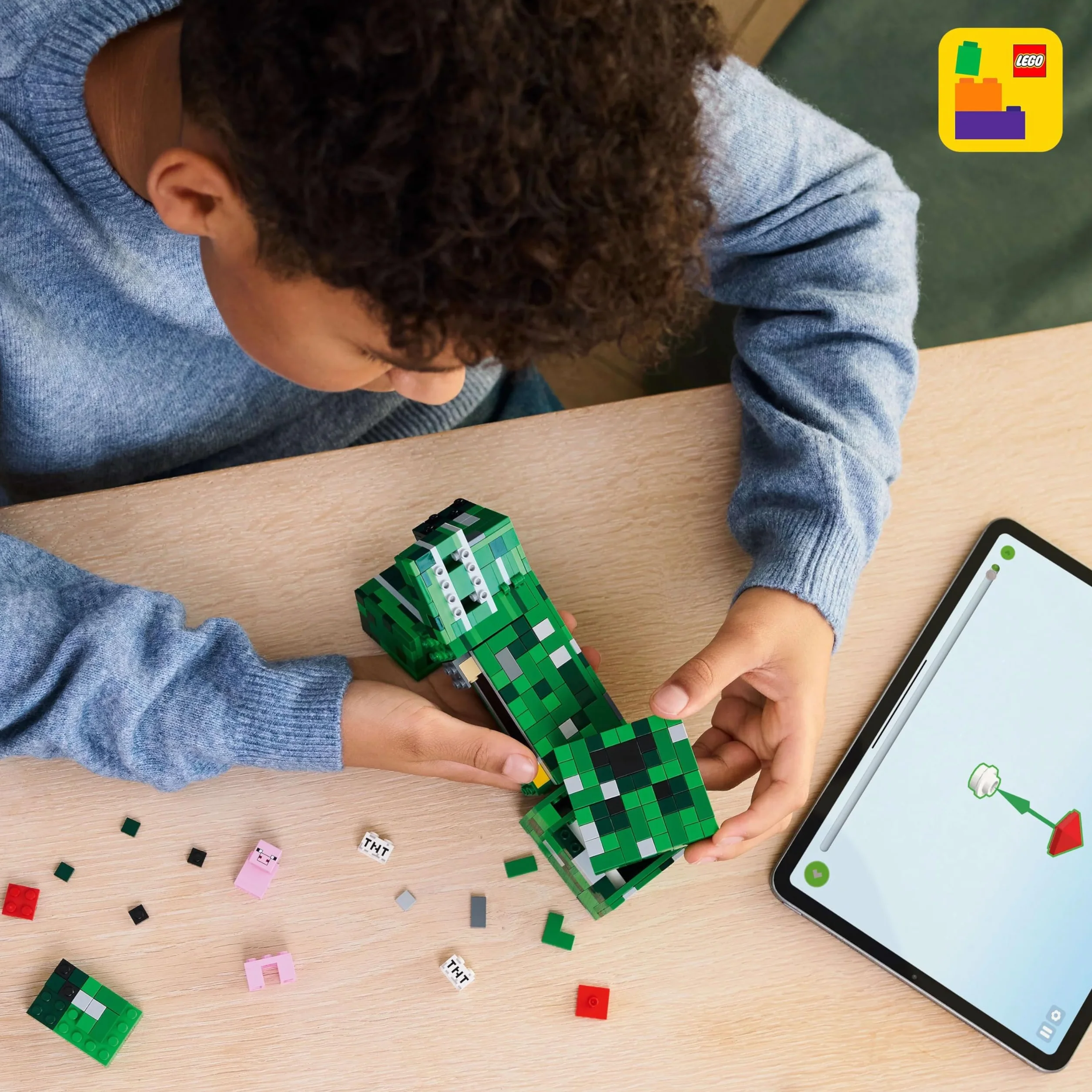 LEGO Minecraft Creeper, zabawka konstrukcyjna dla 10-latka z figurką akcji, zestaw dla gracza i pomysł na prezent dla chłopca i dziewczynki, fana gry wideo, ozdoba do pokoju dziecięcego 21276