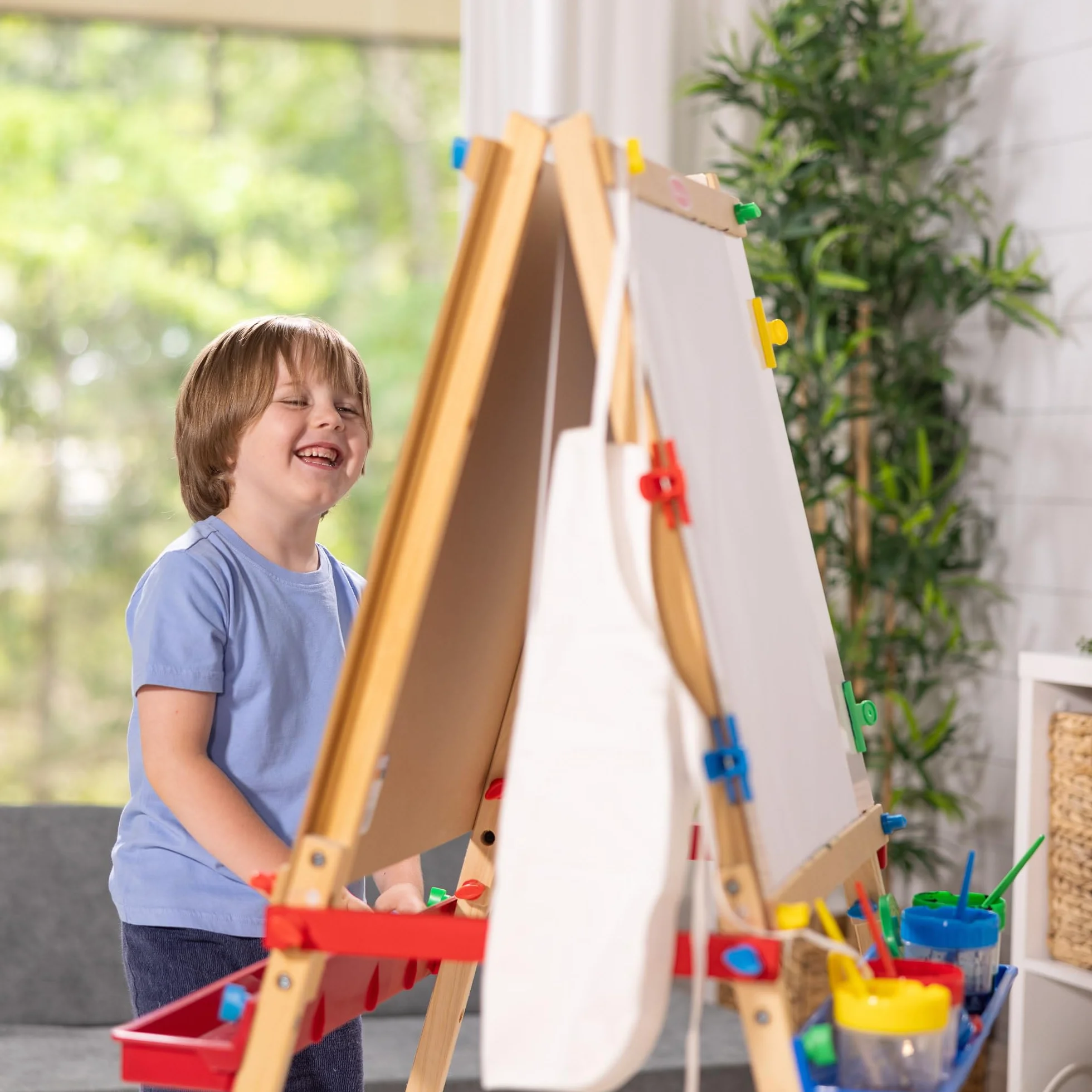 Melissa & Doug Luksusowa stojąca sztaluga, sztuka i rzemiosło - akcesoria artystyczne 3+, prezent dla chłopca lub dziewczynki