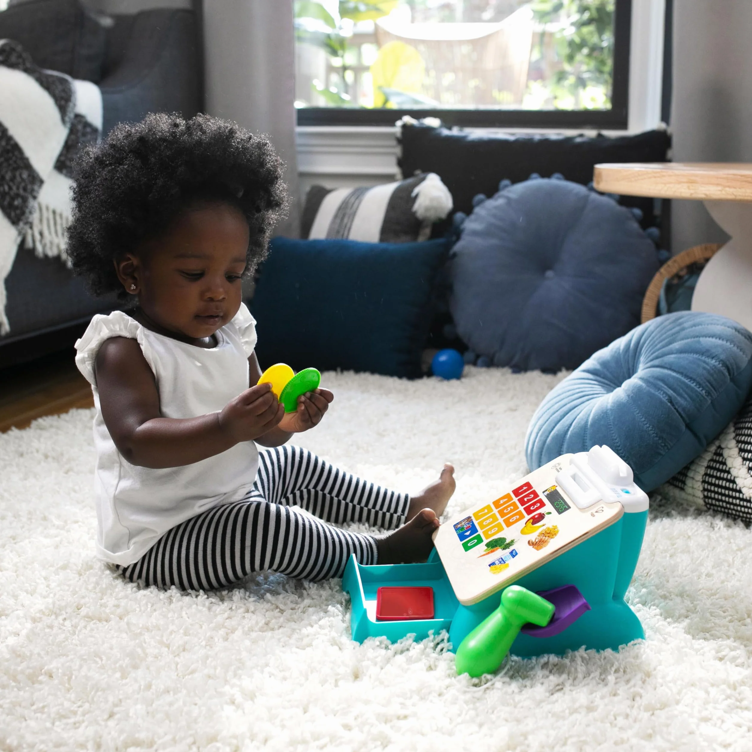 Baby Einstein + Hape Magic Touch Cash Register Pretend to Check Out Toy, z prawdziwymi dźwiękami i muzyką, dla dzieci w wieku od 9 miesięcy