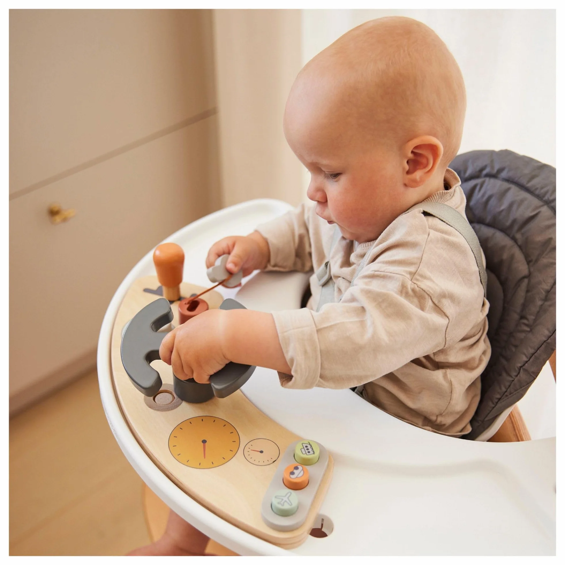 hauck Zabawka dla niemowląt, kokpit do Alpha Play Tray & Arketa Play Tray do drewnianych krzesełek Alpha+ Beta+ i Arketa 10 M + certyfikat FSC® drewno wspomaga koordynację wzrokowo-ruchową i motorykę