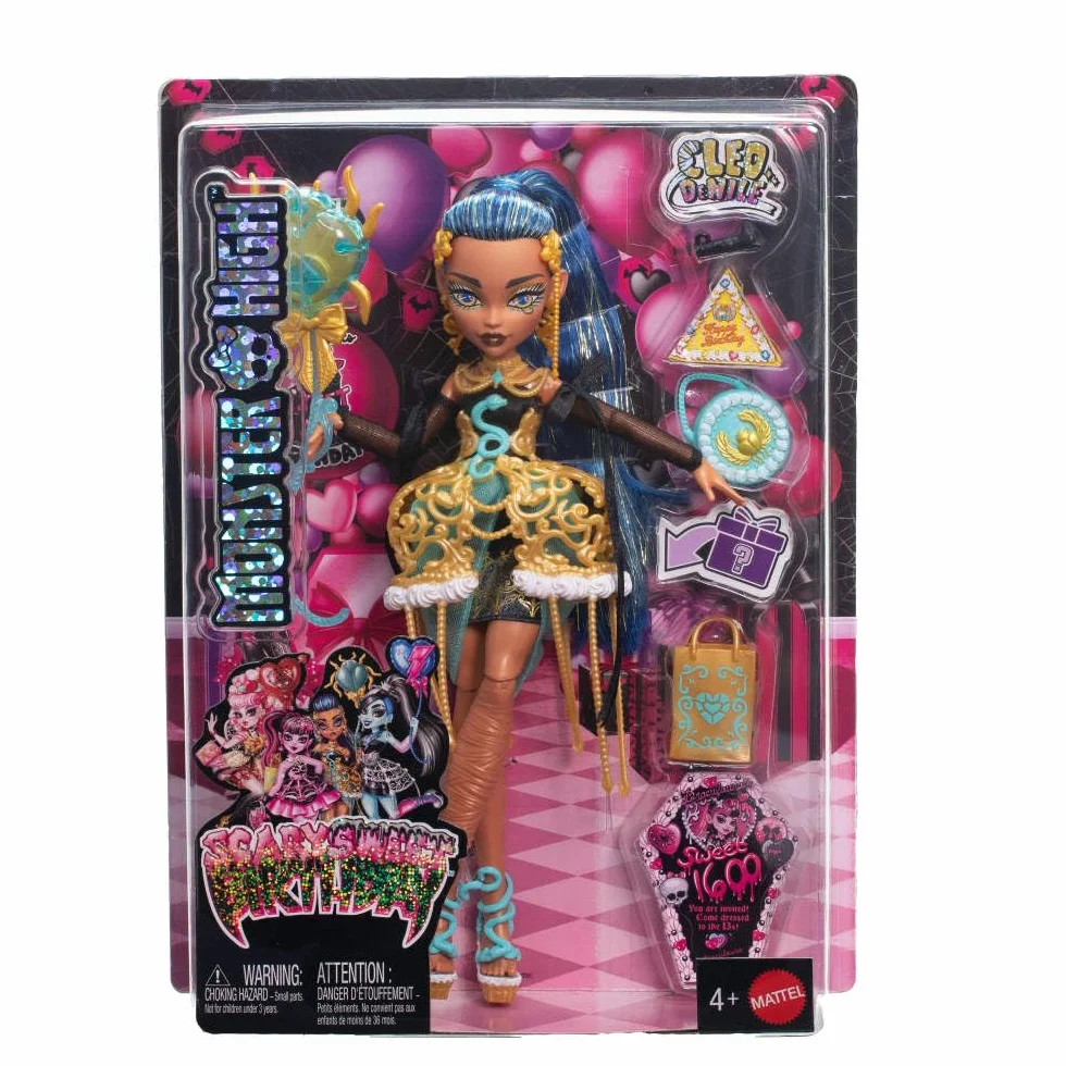 Monster High Straszysłodkie urodziny Cleo de Nile Lalka zabawka w złocistej sukience + akcesoria tematyczne, w tym zaproszenie, „balon”, prezent i „szminka”, zestaw, zabawka dla dzieci od 4 lat, JBG76