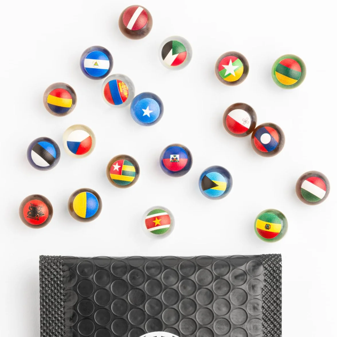 3 paczki Kolekcja Marmurów z Flagami Kraju | 10 losowych flag w opakowaniu | Small World Collection